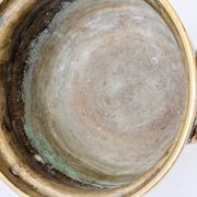 Cache-pot vintage en laiton sur pieds avec anses