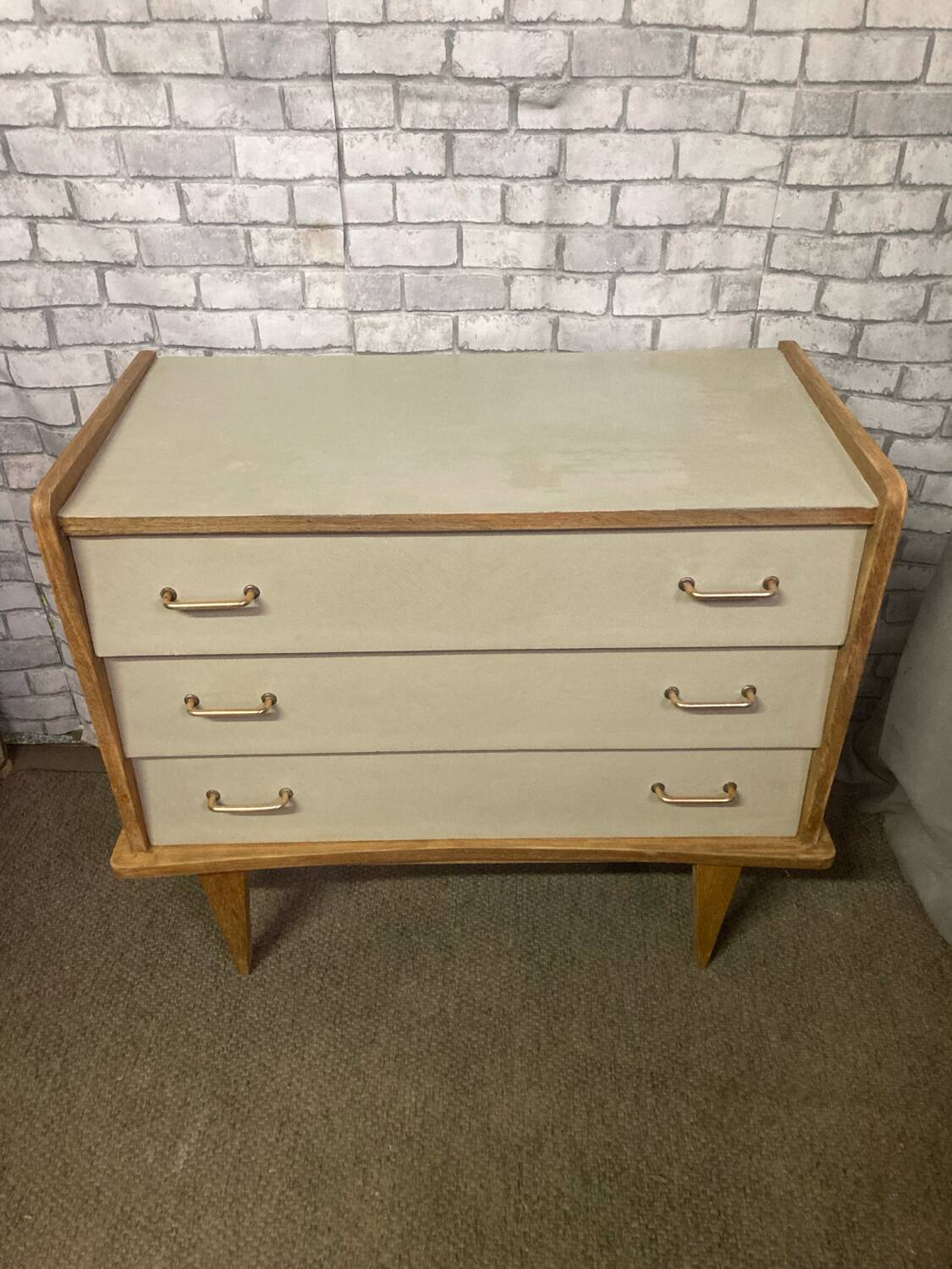 Commode vintage