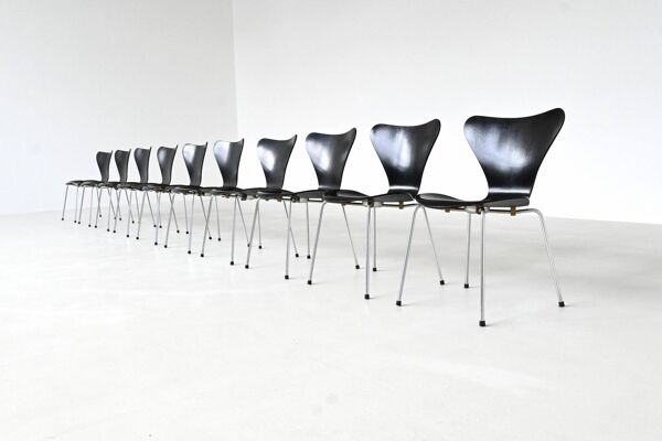 Chaises de salle à manger 'Butterfly' Arne Jacobsen 3107 Fritz Hansen Danemark 1967