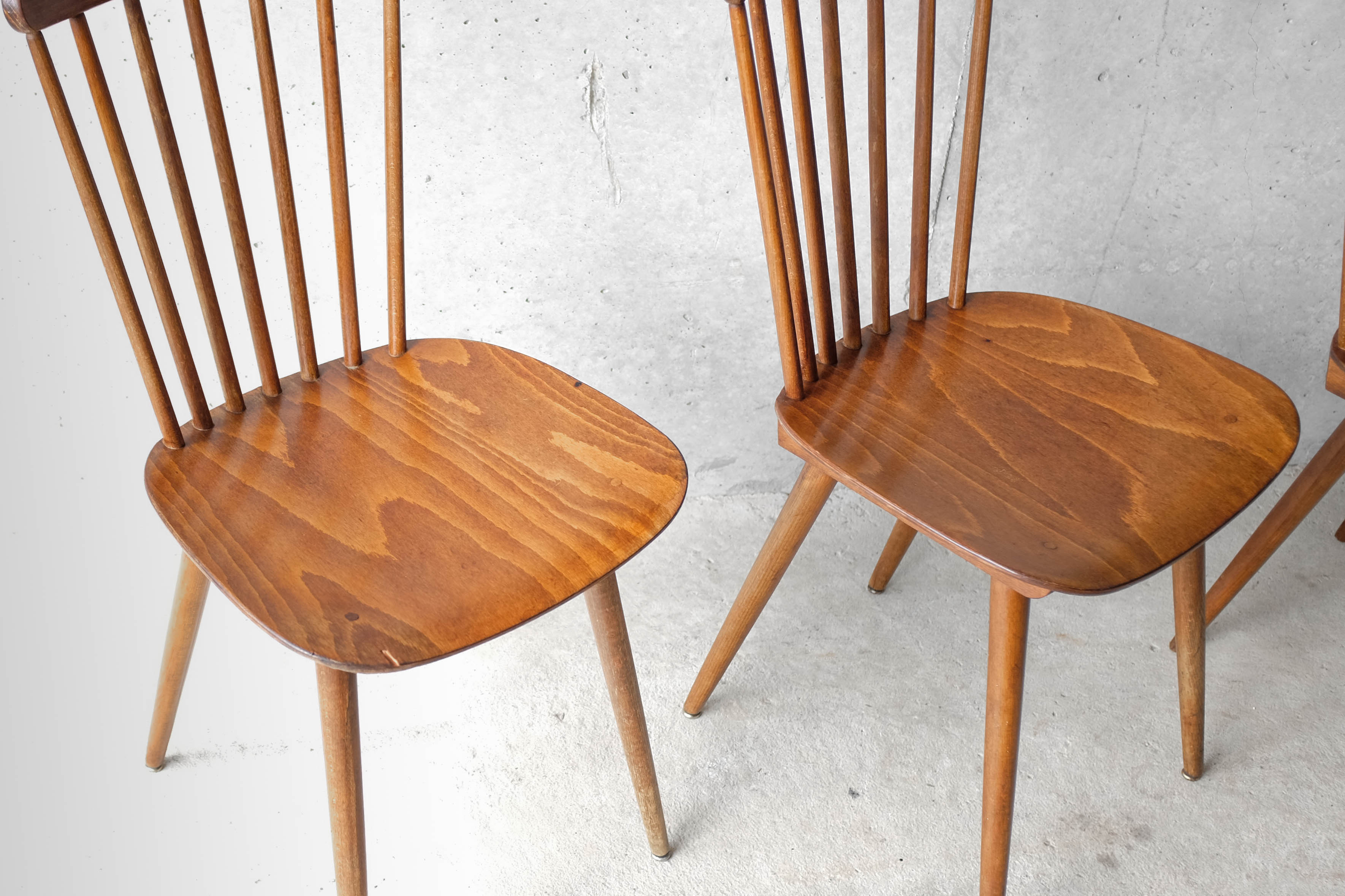 Set of 4 bistro chairs "Menuet" years 60/70