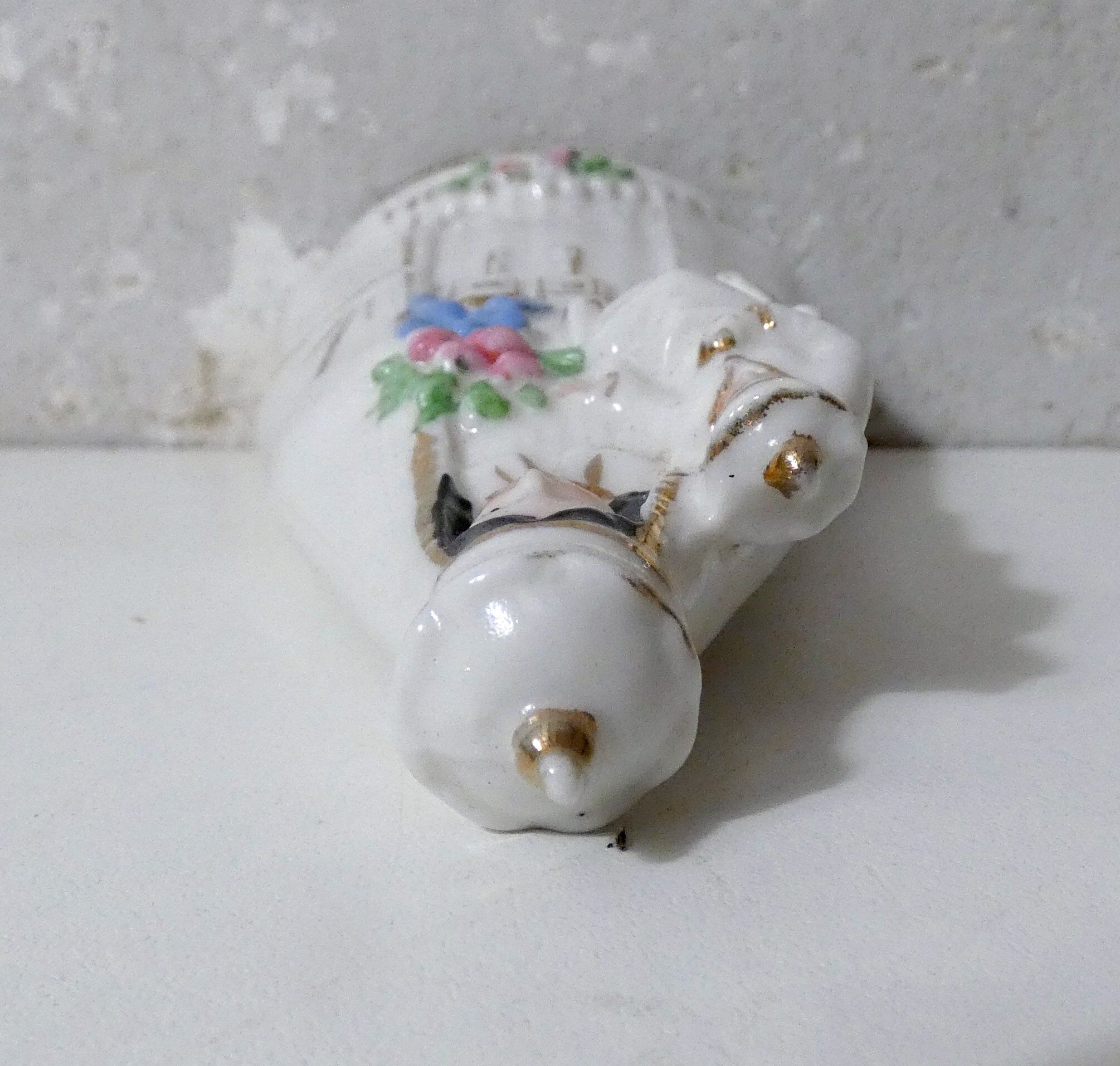 Old porcelain statue of the Virgin Mary, Notre Dame, 16.5 cm.