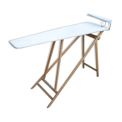 Console pliante en bois, table à repasser avec sa jeannette