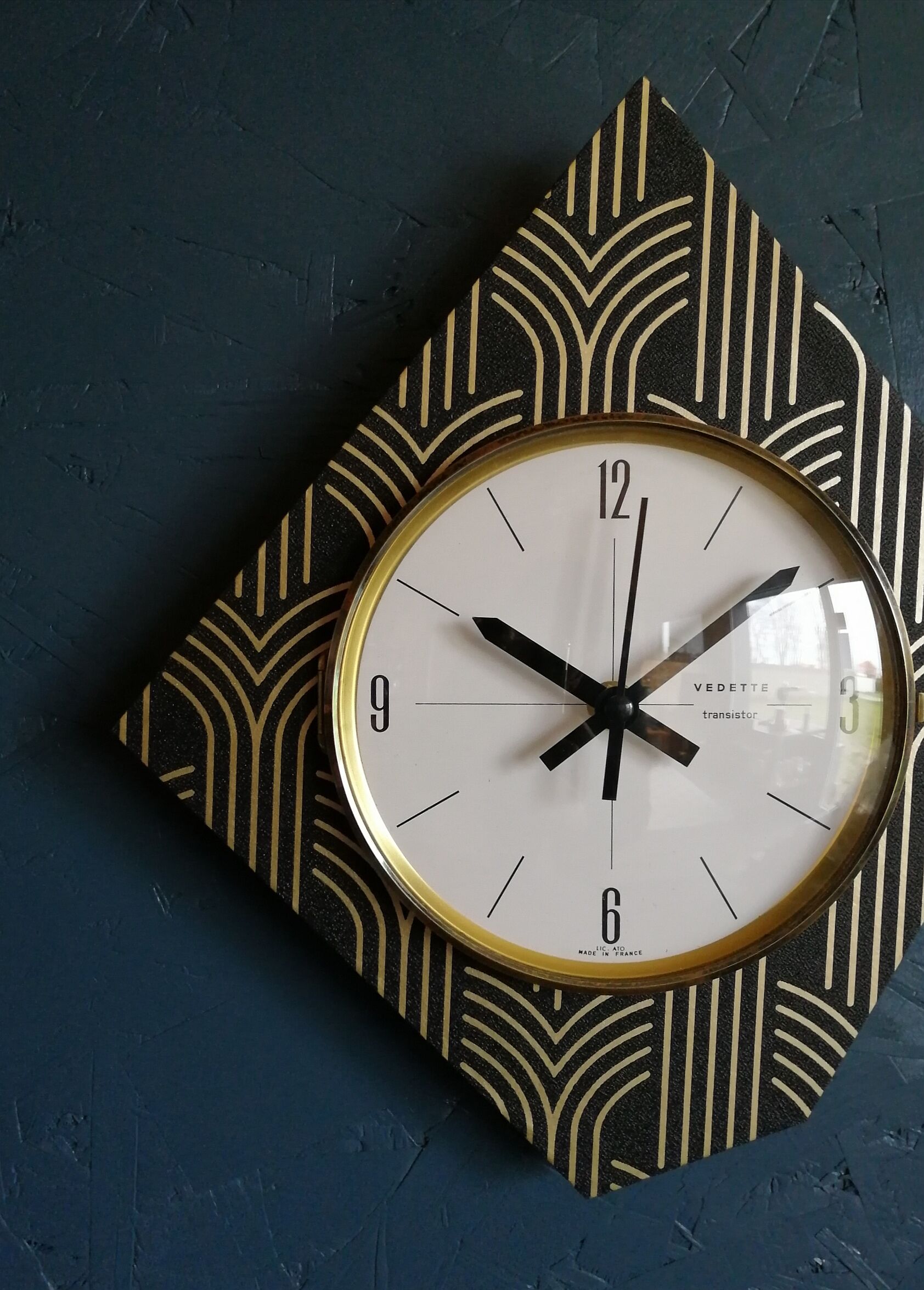 Vintage clock, "Vedette" wall clock