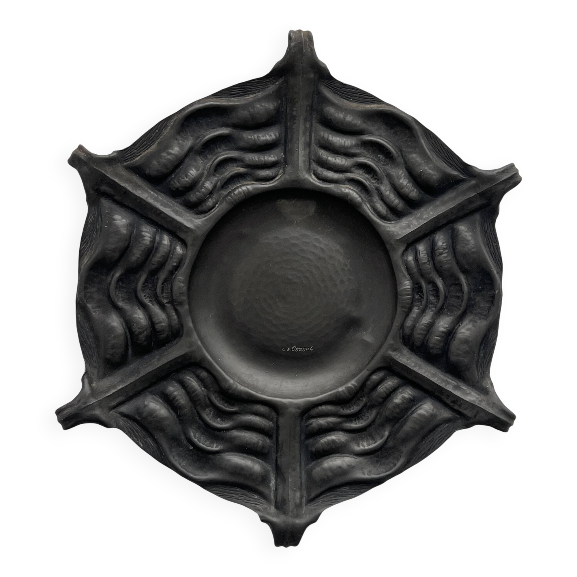 Repoussé Pewter Dish Alice & Eugène Chanal 1900/1925