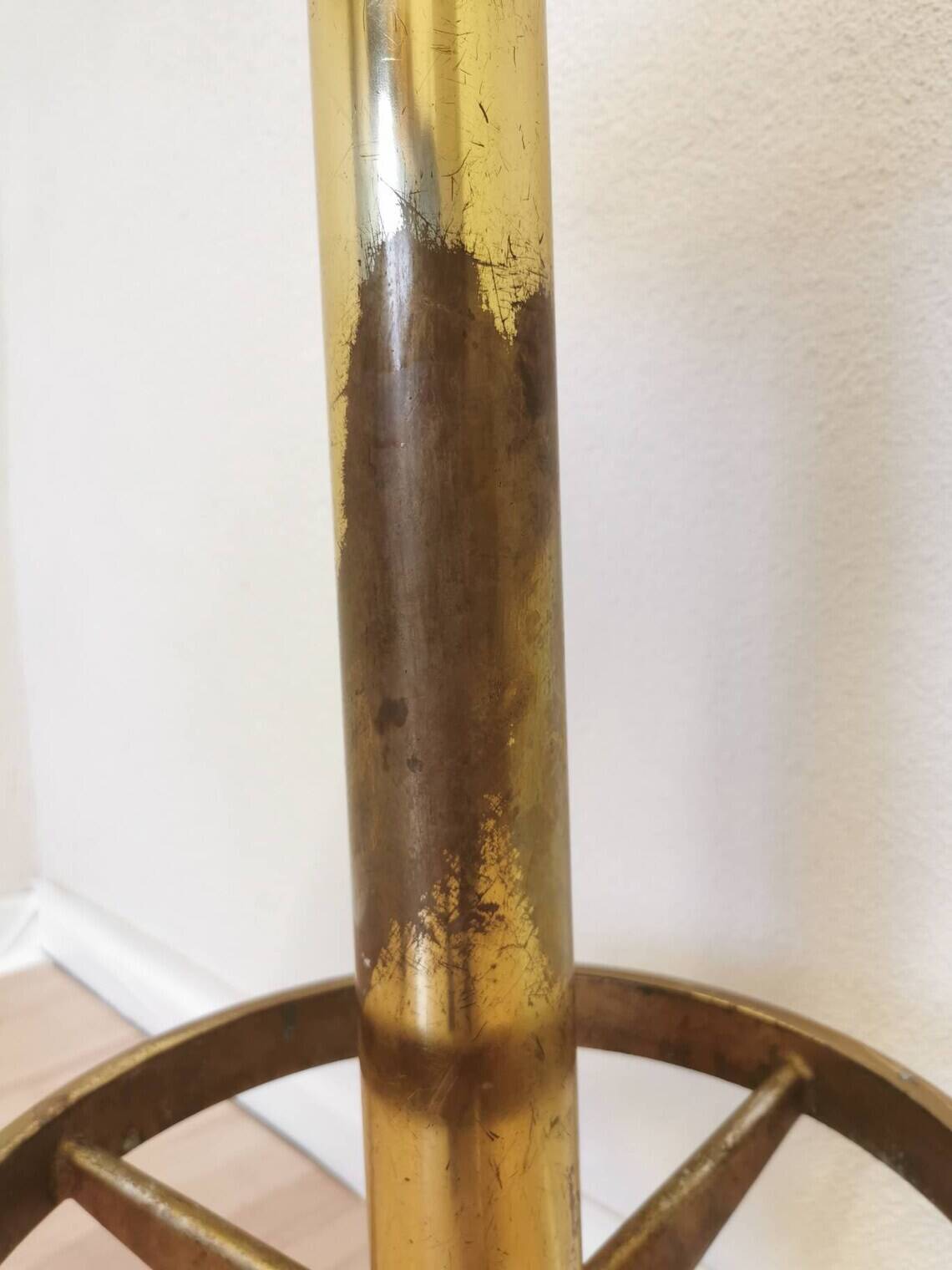 Tabouret de bar en laiton et cuir, Italie milieu XXème