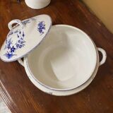 Large vegetable dish in Tournai porcelain, Boch Frères, fly decoration