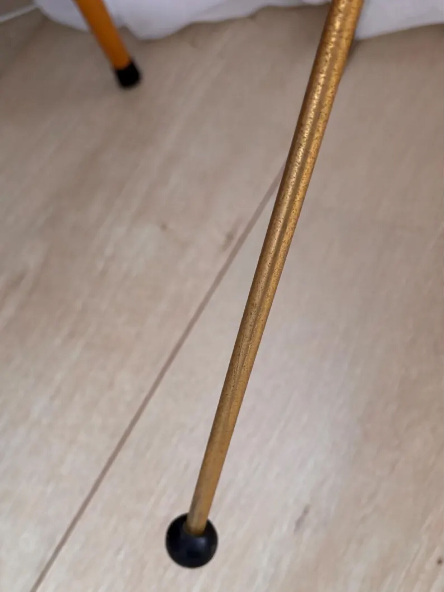 Table d’appoint trèfles