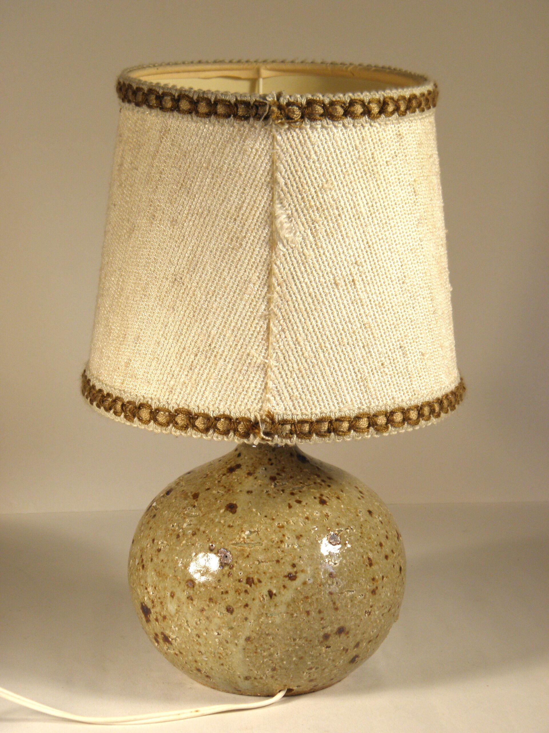 Lampe en grès et tissu  1970