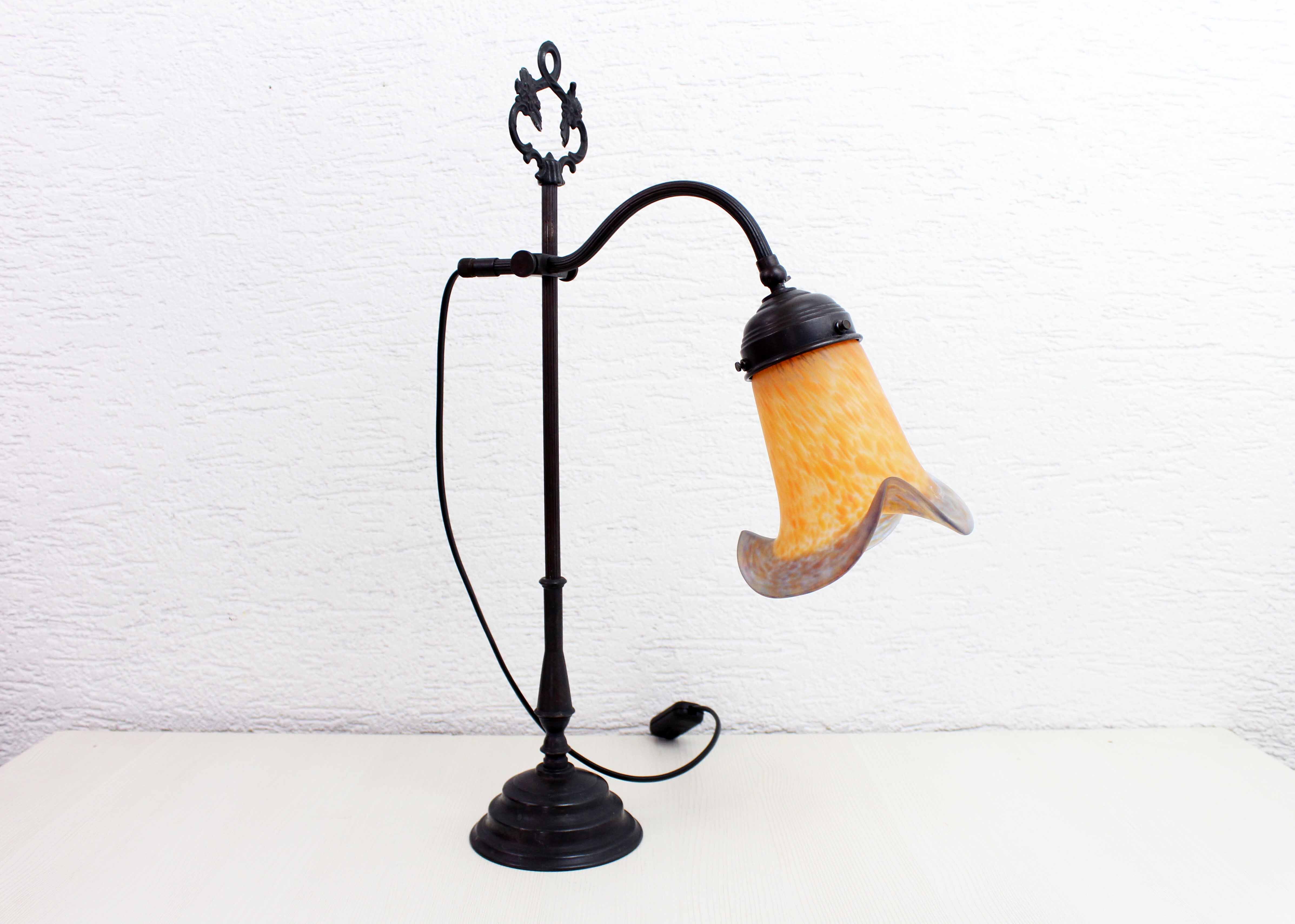 Gooseneck lamp with Vianne glass paste tulip