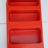 Plastic shelf design Jean Claude Maugirard, published by Formag, distributed by Prisunic