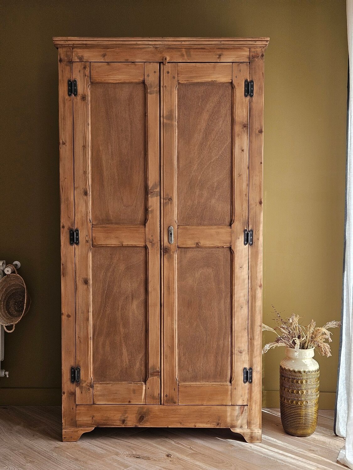 Parisian wardrobe armoire 1936 renovated | PIA