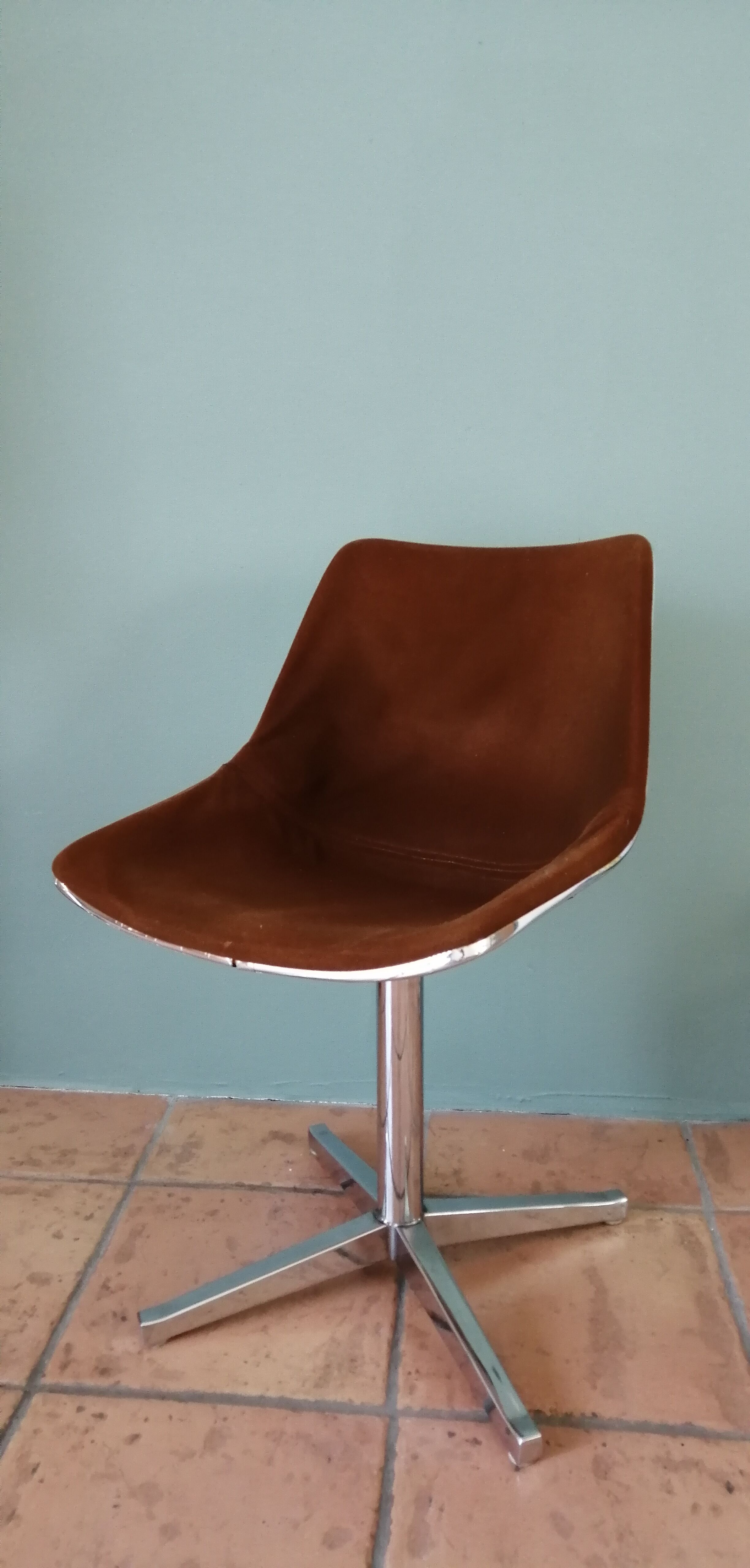 Chaise pivotante R.Schweitzer Lafargue modele L202