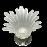 Glass flower vase