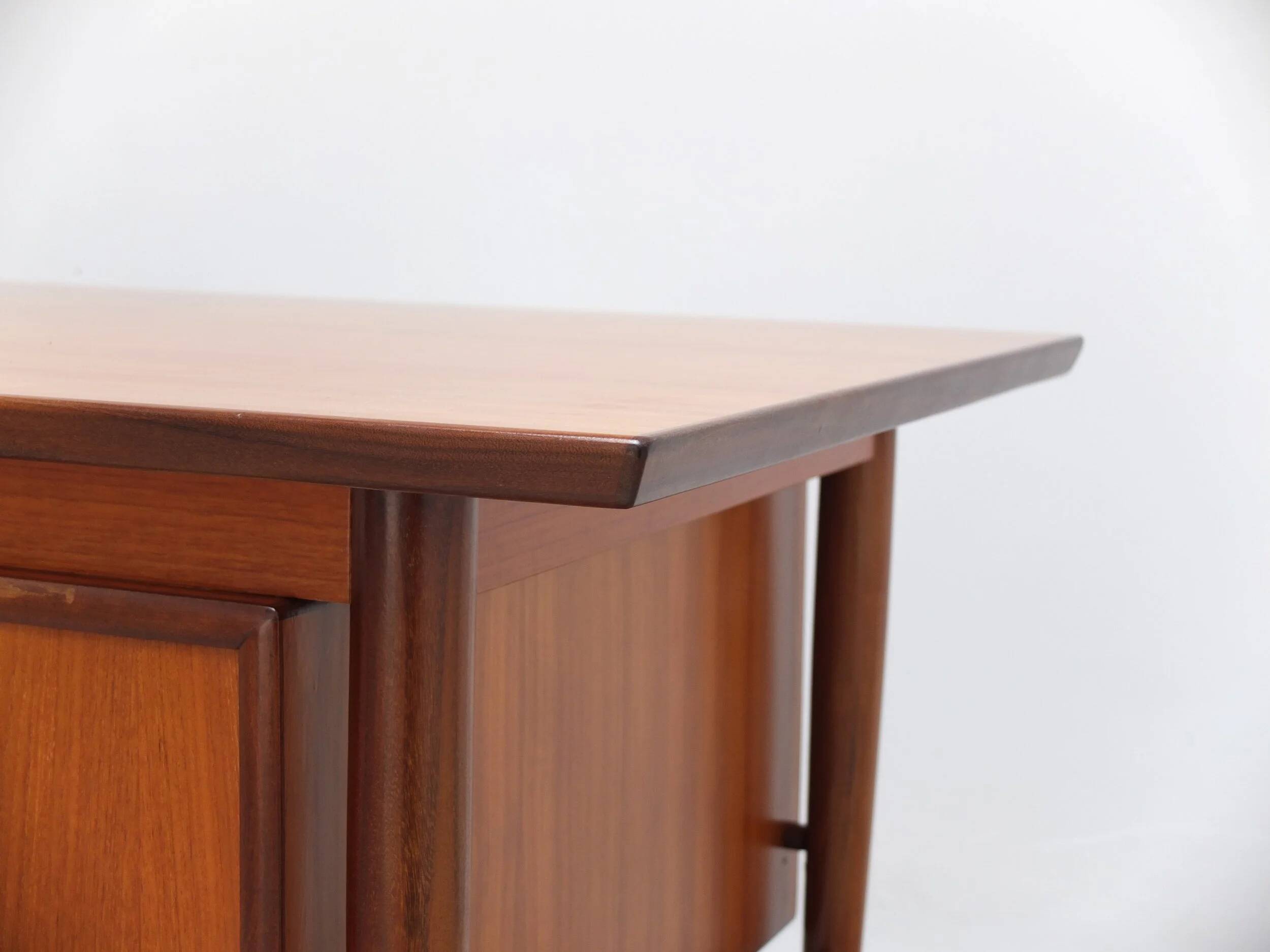 Freestanding executive desk by Oswald Vermaercke for V-Form, 1960s