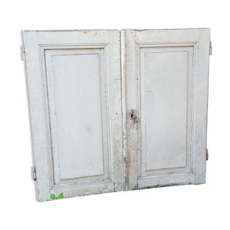 Paire de portes de placard ancienne sapin peint blanc