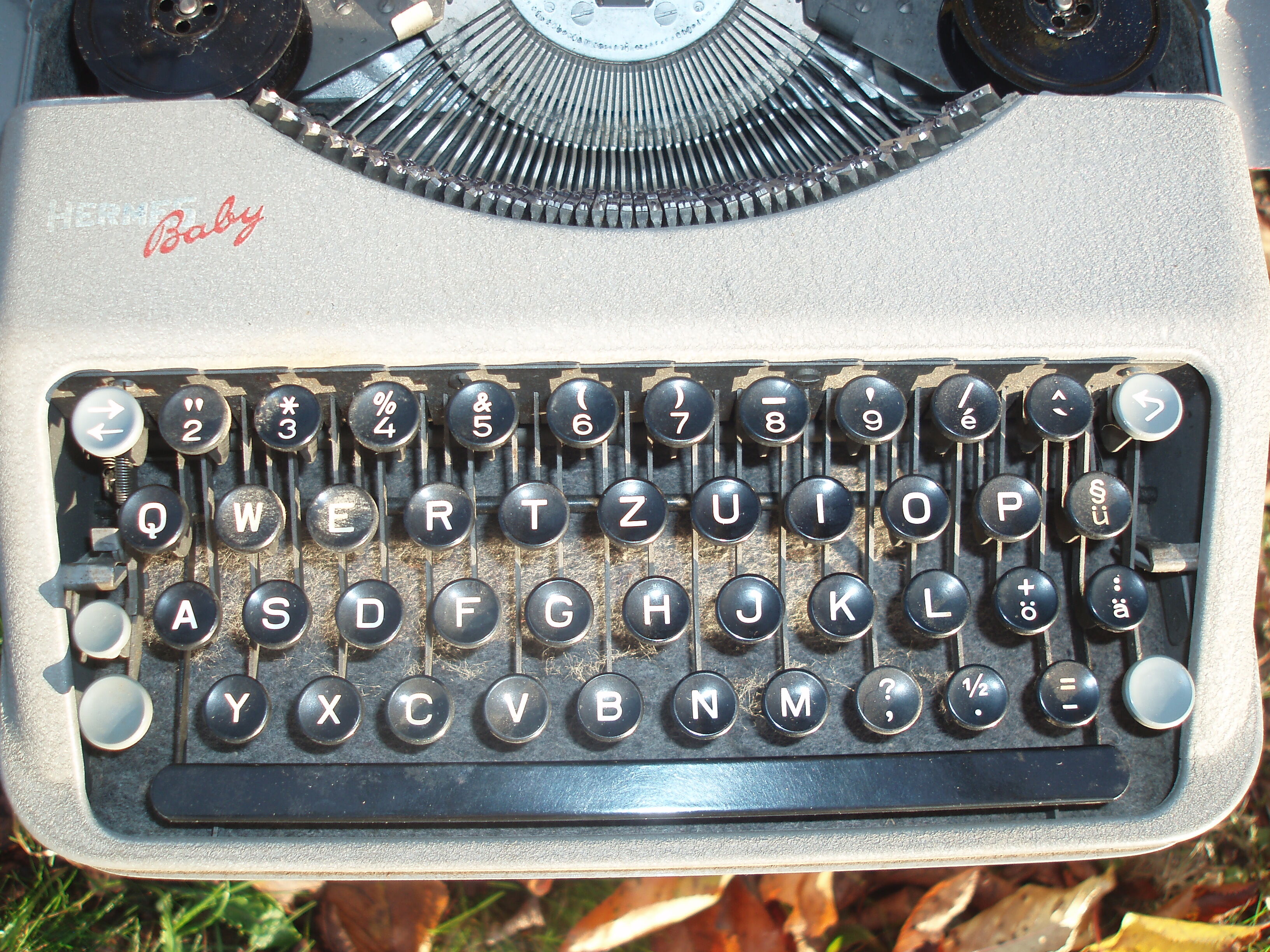 Hermes Baby typewriter with bag