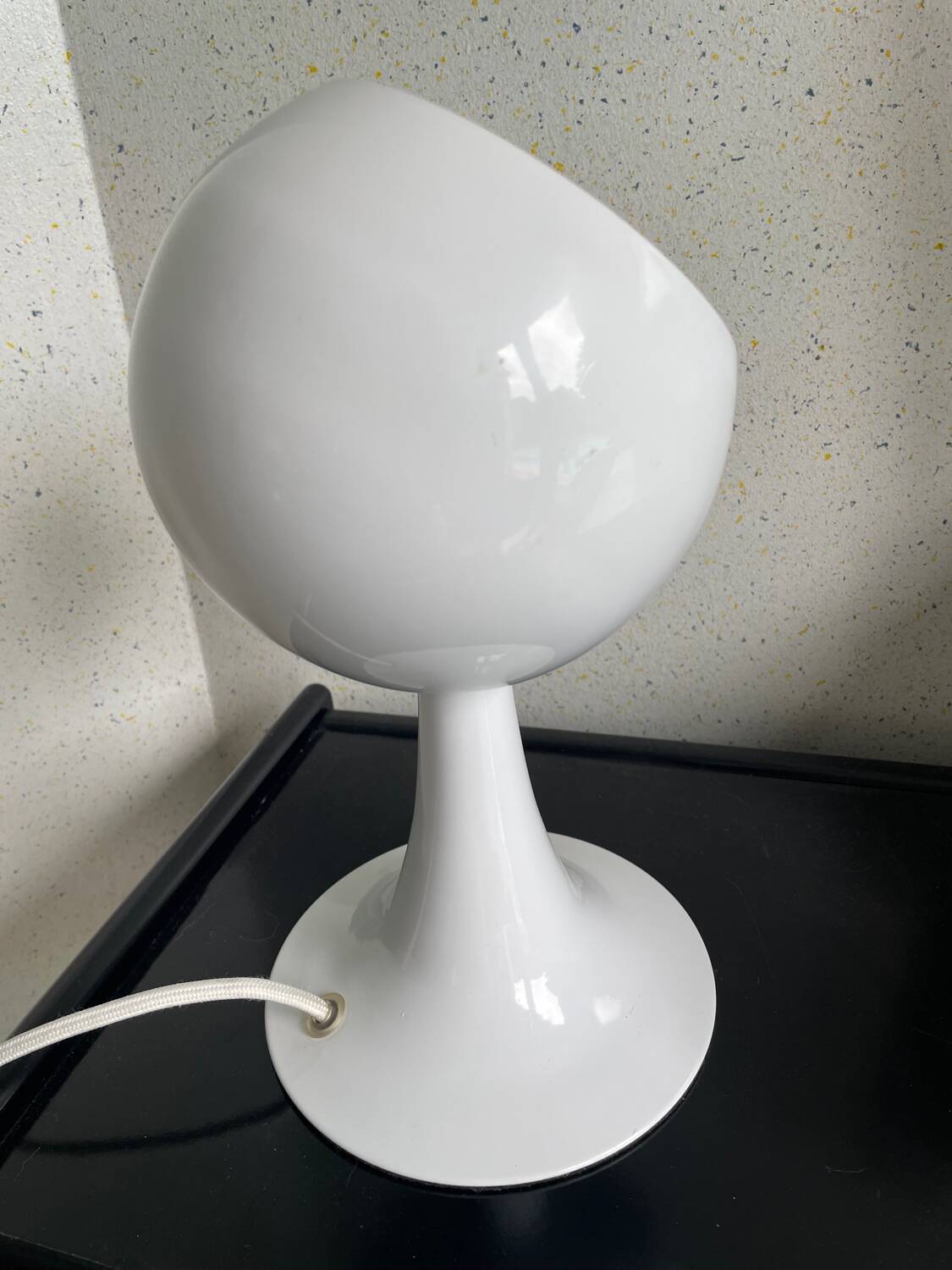 70/80 tulip base ball lamp