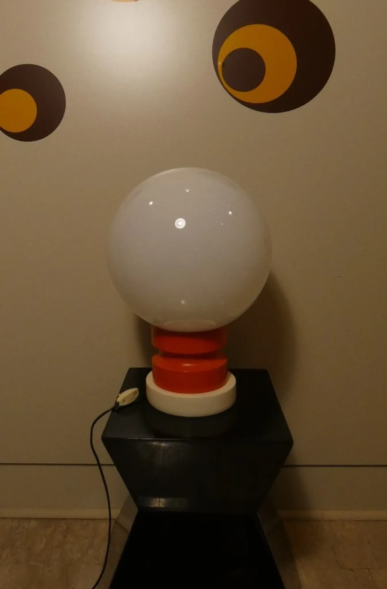 Opaline glass and wood table lamp, Italy, 1970s