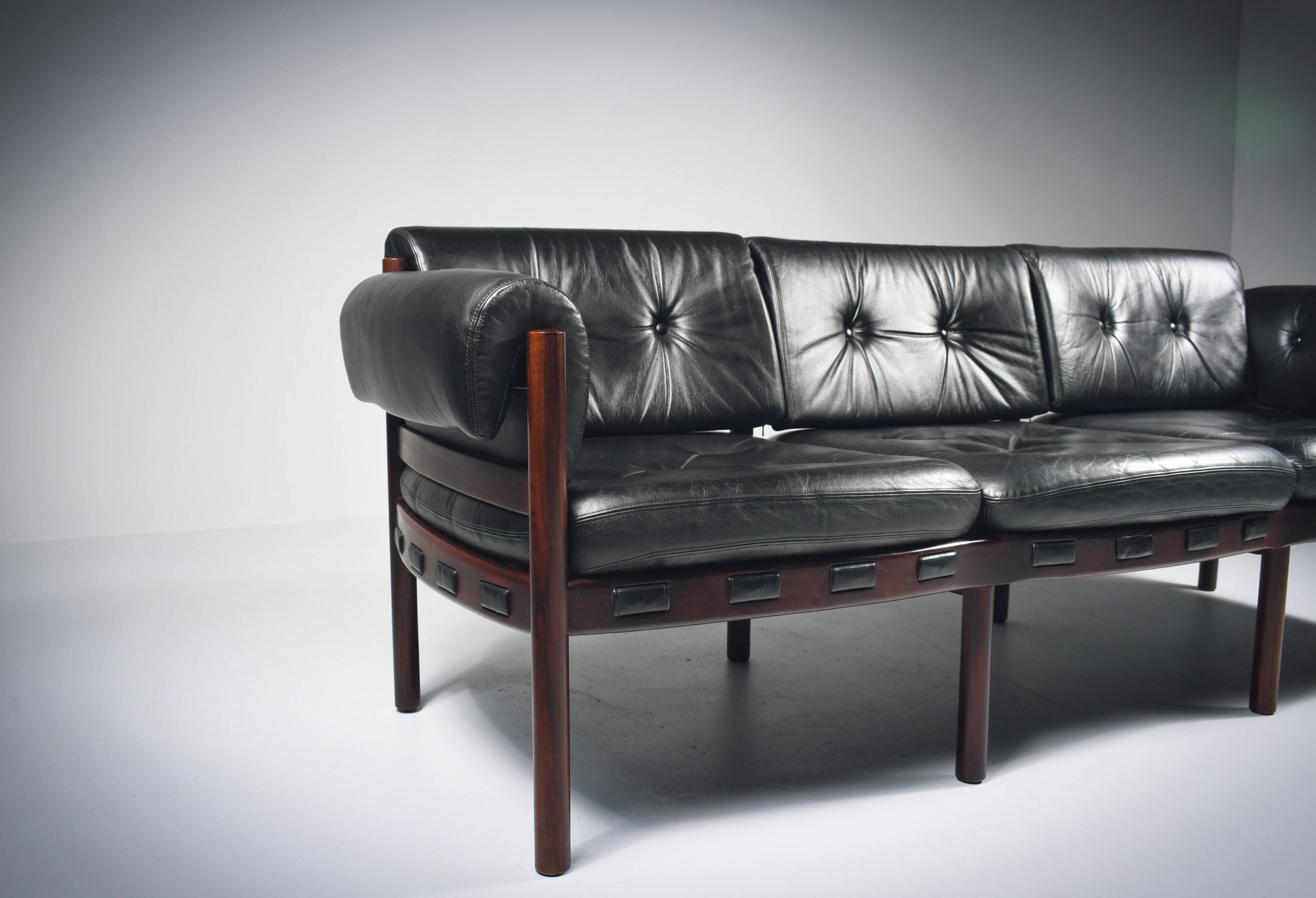 925 sofa by Arne Norell for Coja