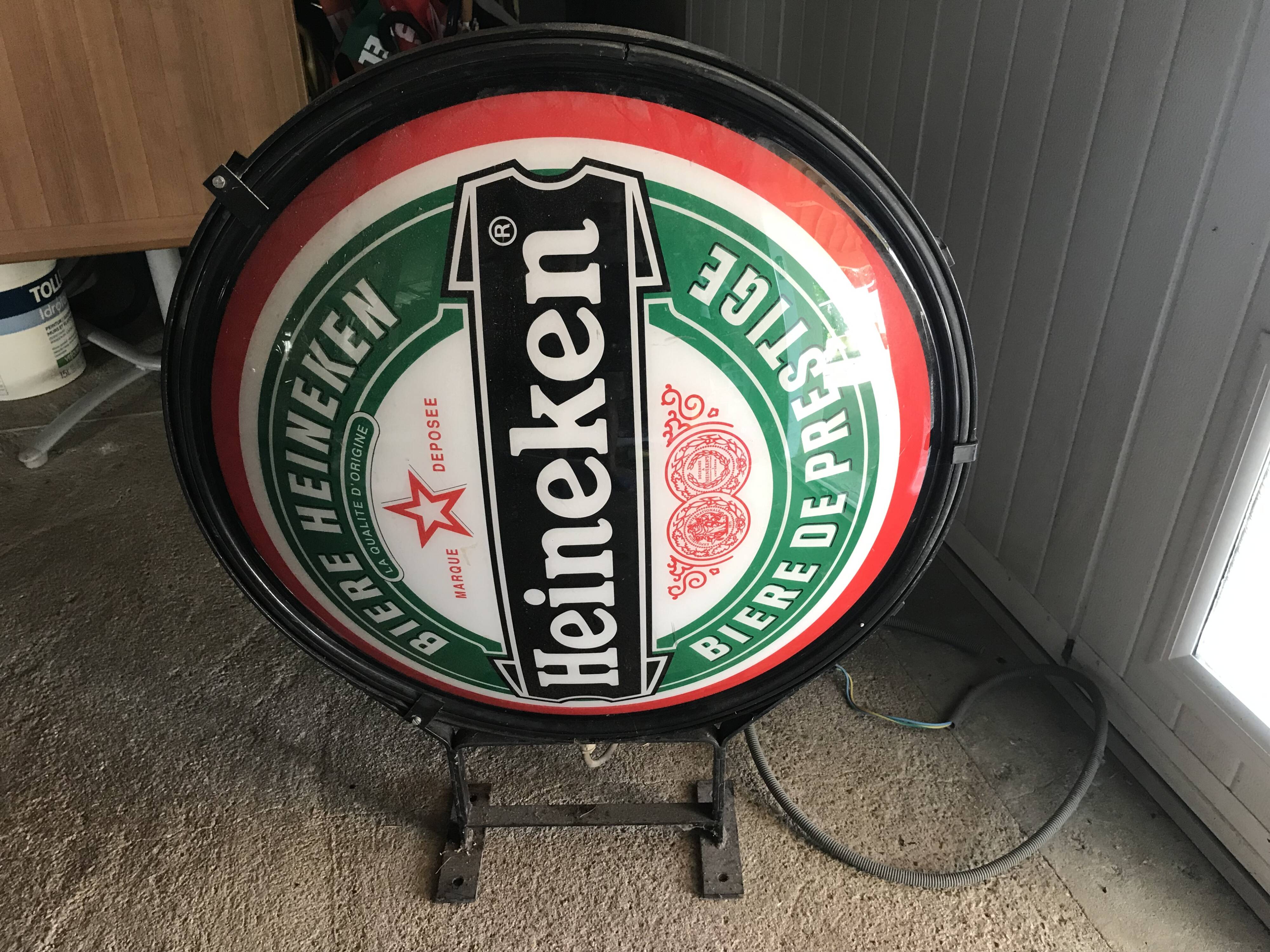 Illuminated advertising sign