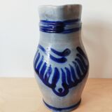 Pitcher 2 L in grey and blue sandstone
