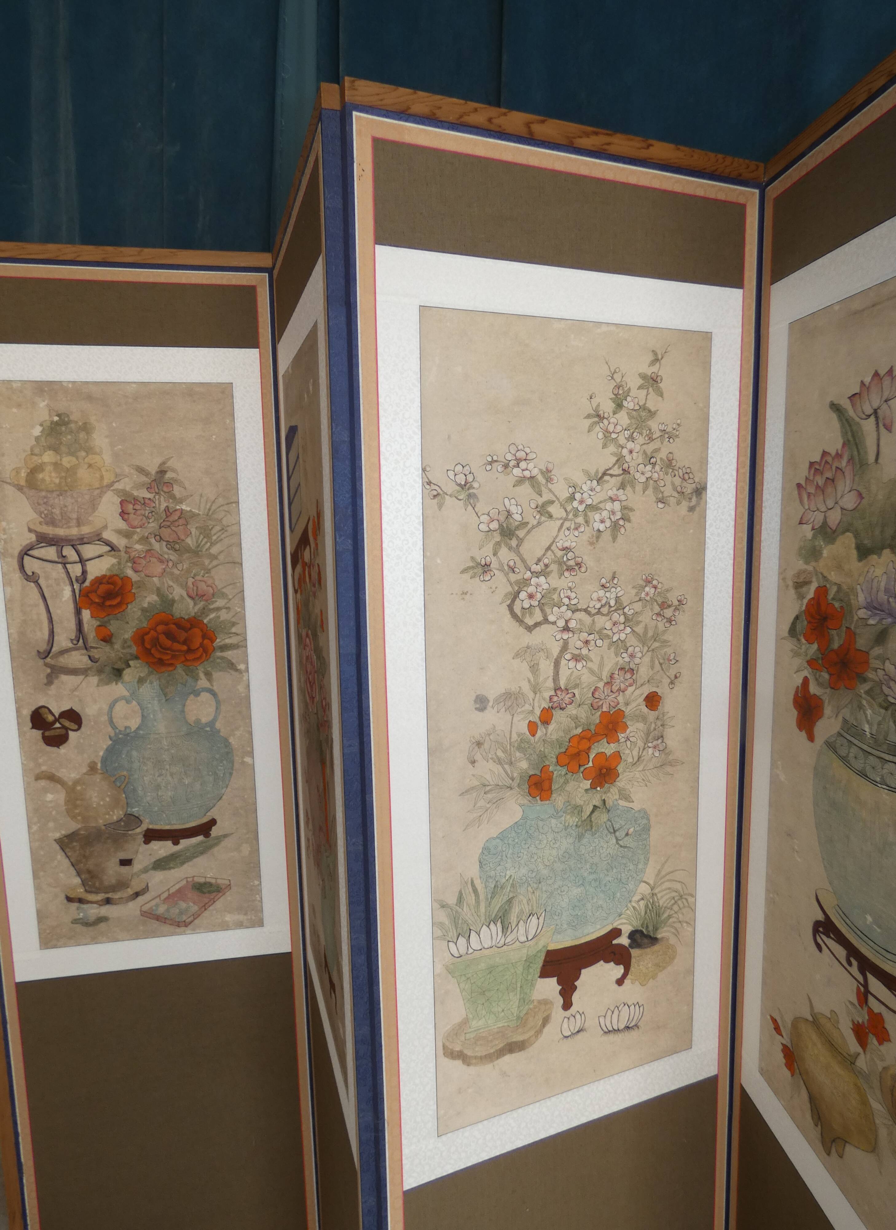 Screen 4 korean pans with flower patterns circa 1950 1970 h 156 l 180