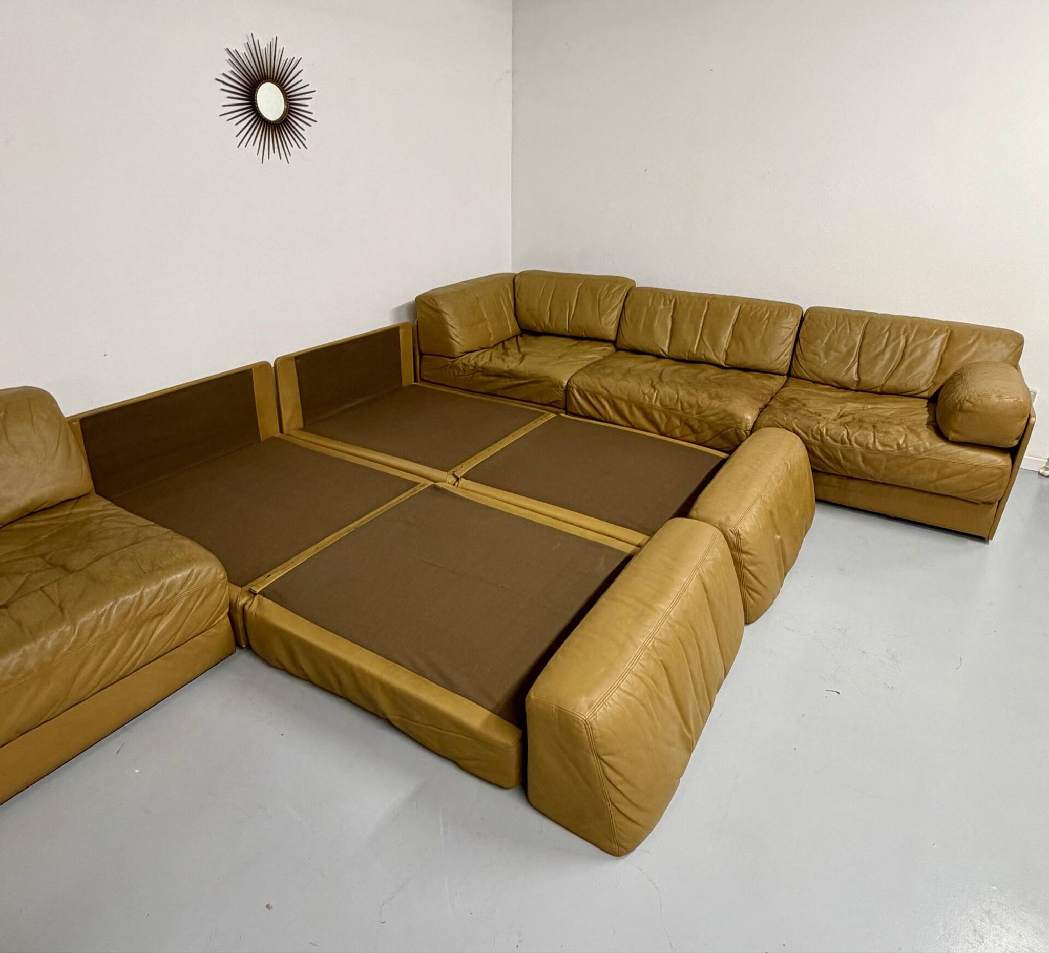 Large modular corner sofa De Sede DS-76, 6 vintage leather modules