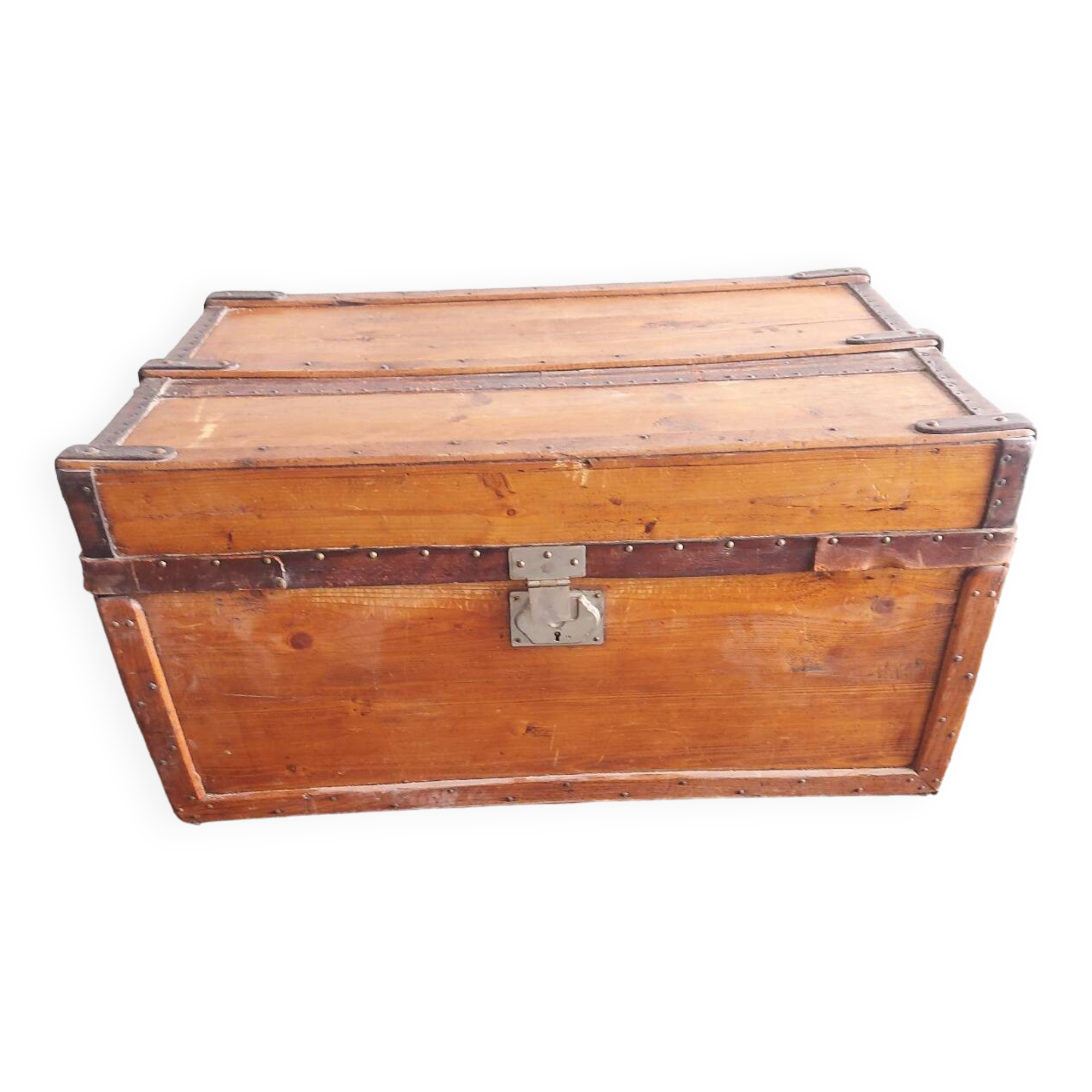 Late 19th century travel trunk