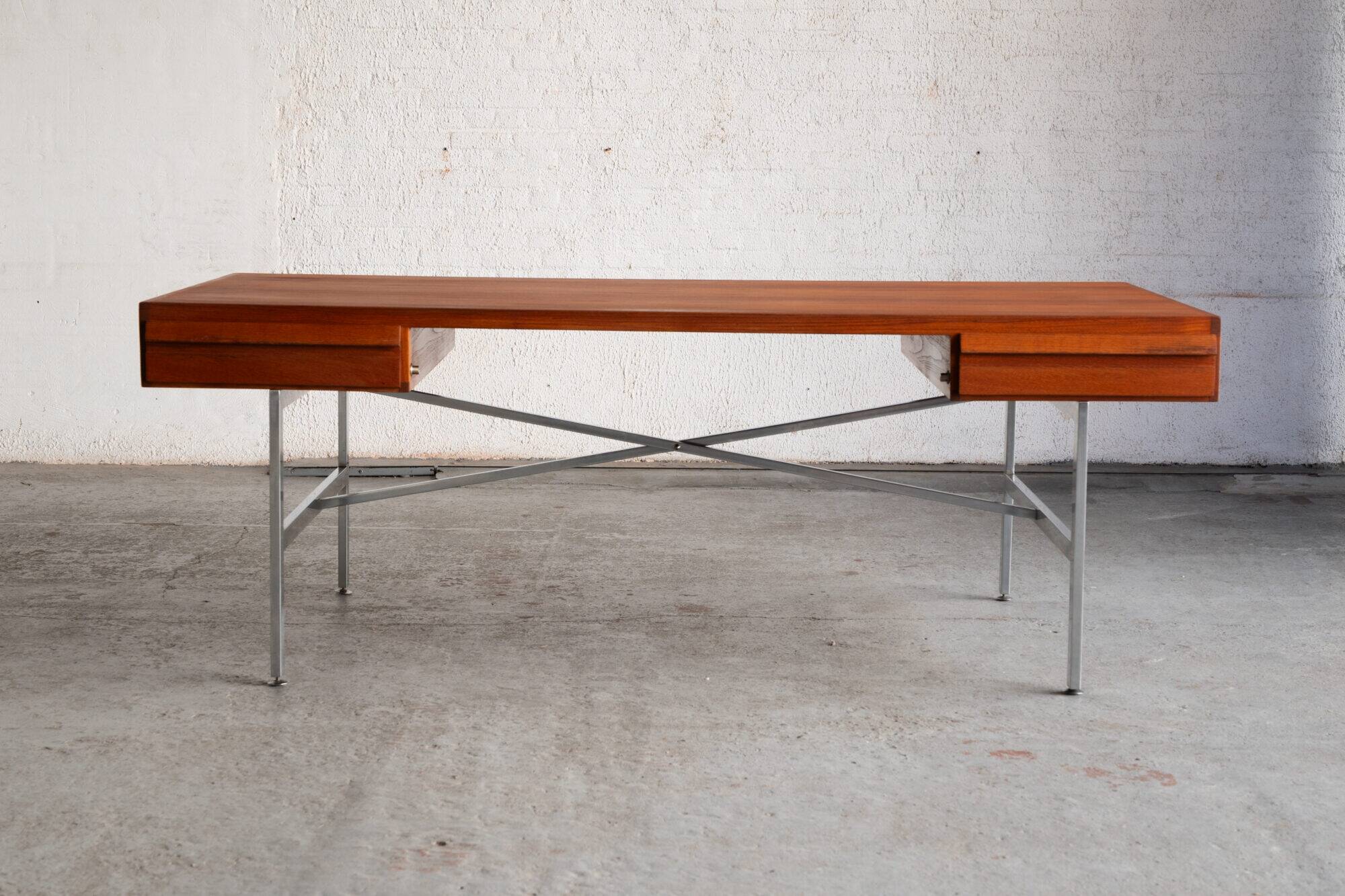 Writing desk by Illum Wikkelso