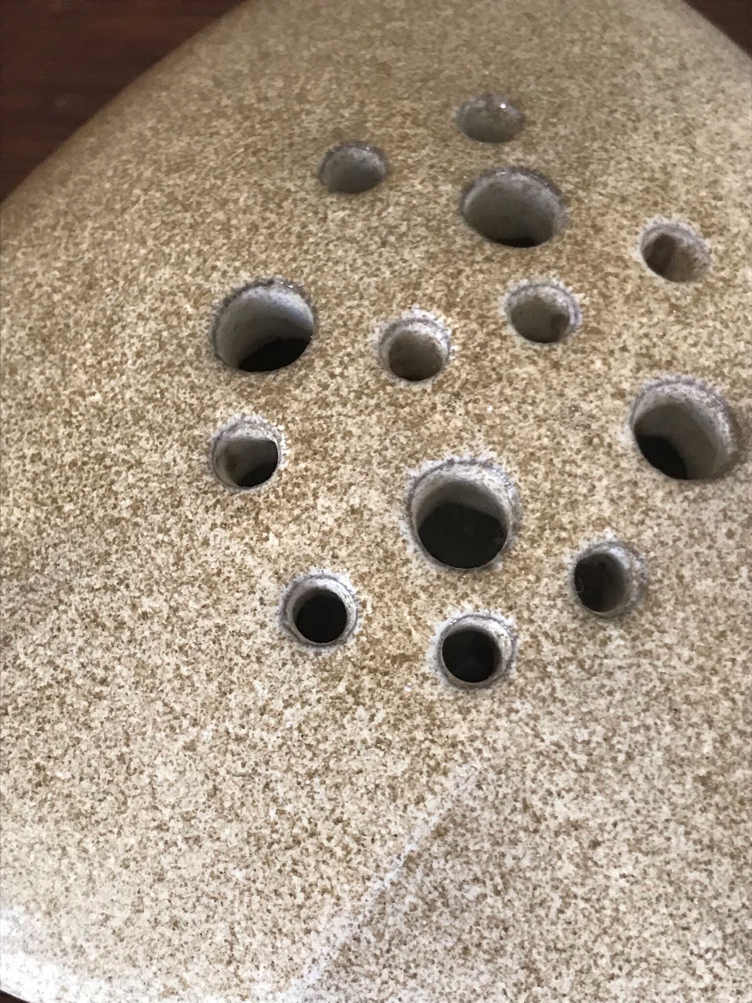 Pebble Ceramic stings flowers design 70 years