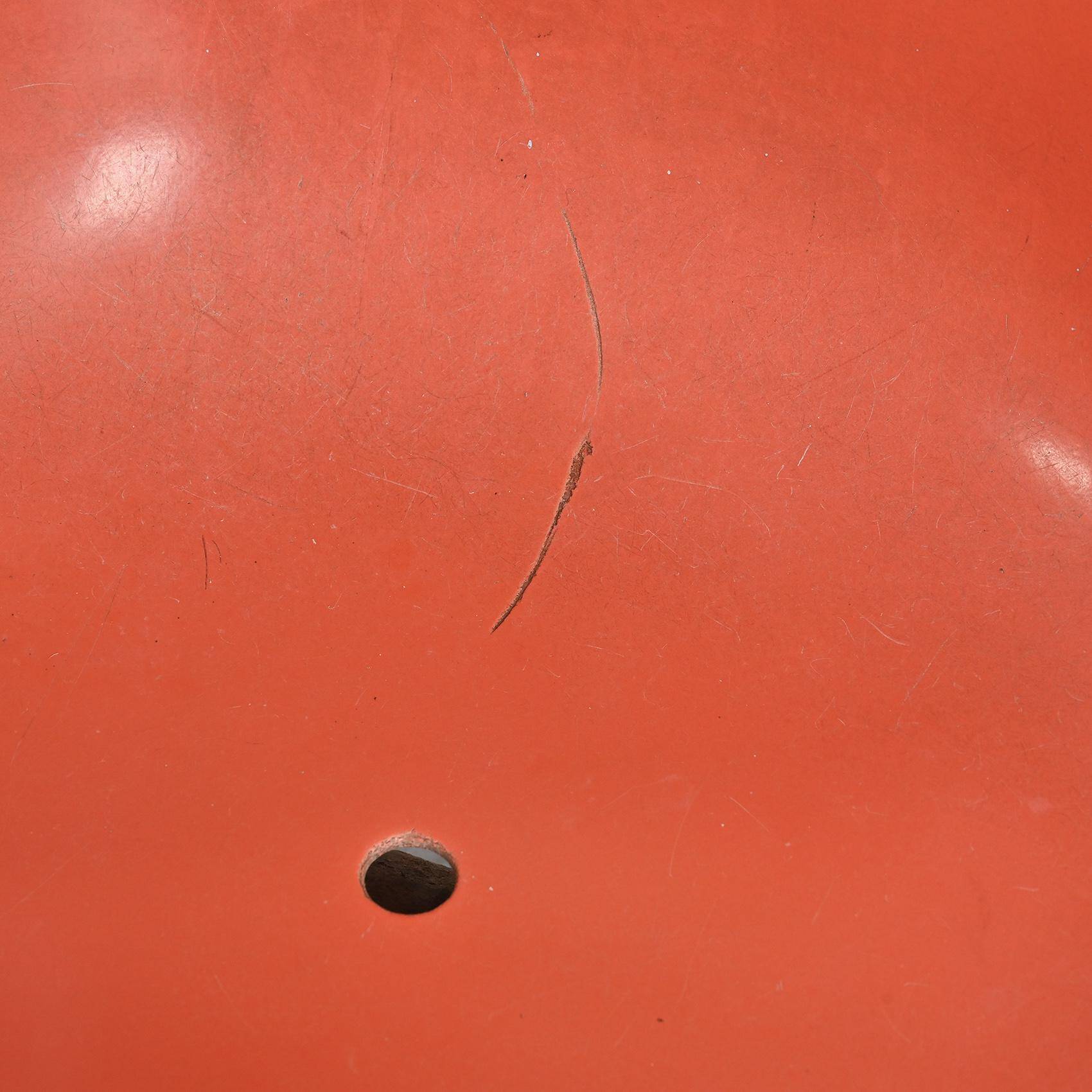 Bus station bench by Kiyonori Kikutake & Itsuko Hasegawa, Japan 1965