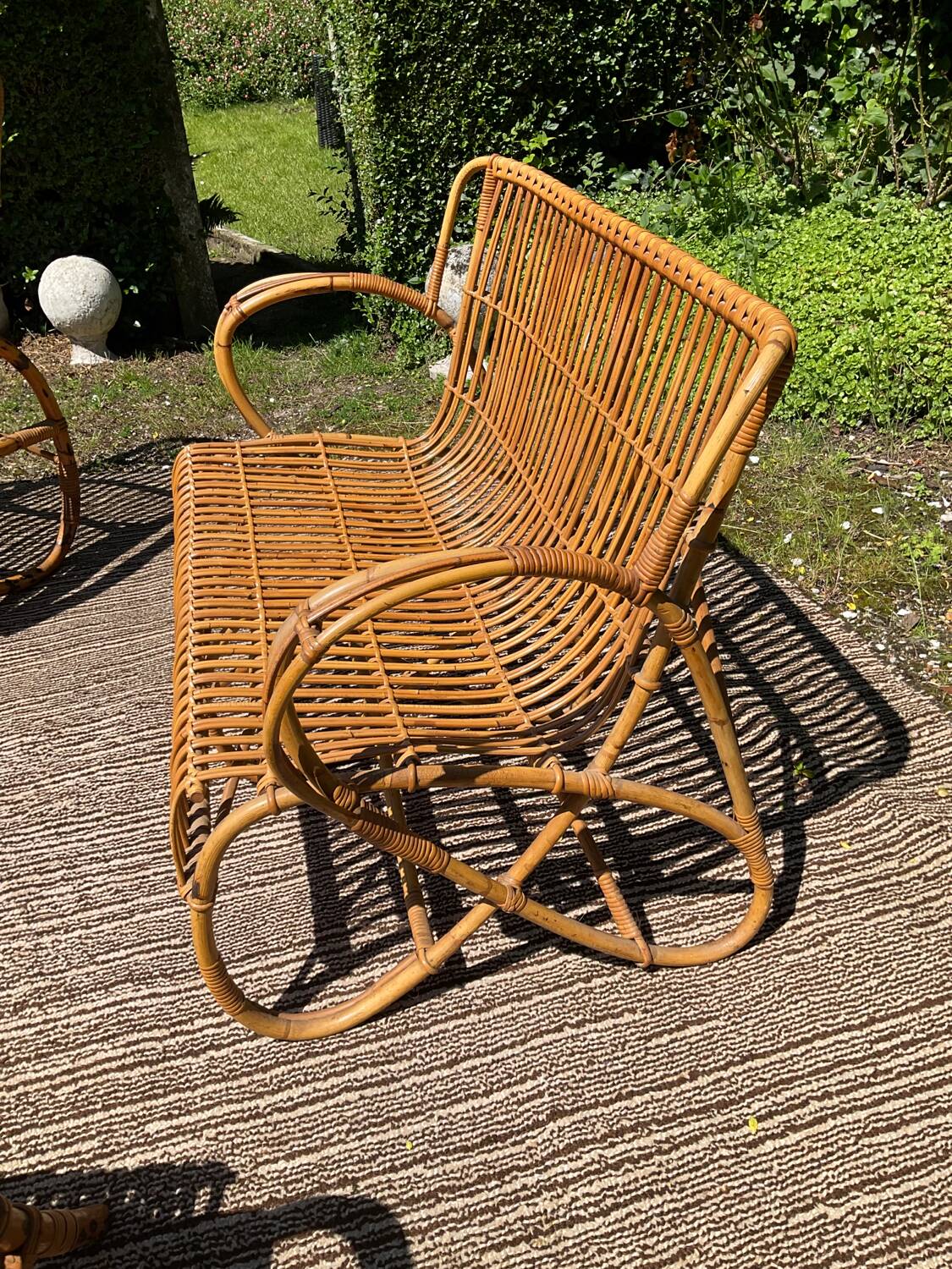 Vintage rattan lounge bench and 2 armchairs