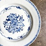 Hand-painted porcelain dinner plate, Asia, 19th century.