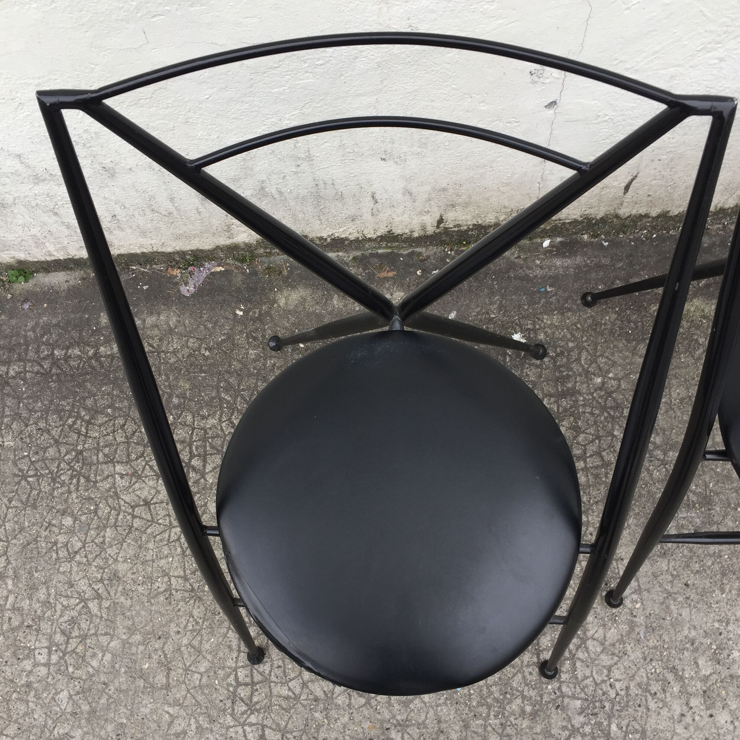 Folding chairs of the designer Hiroyuki Yamakado