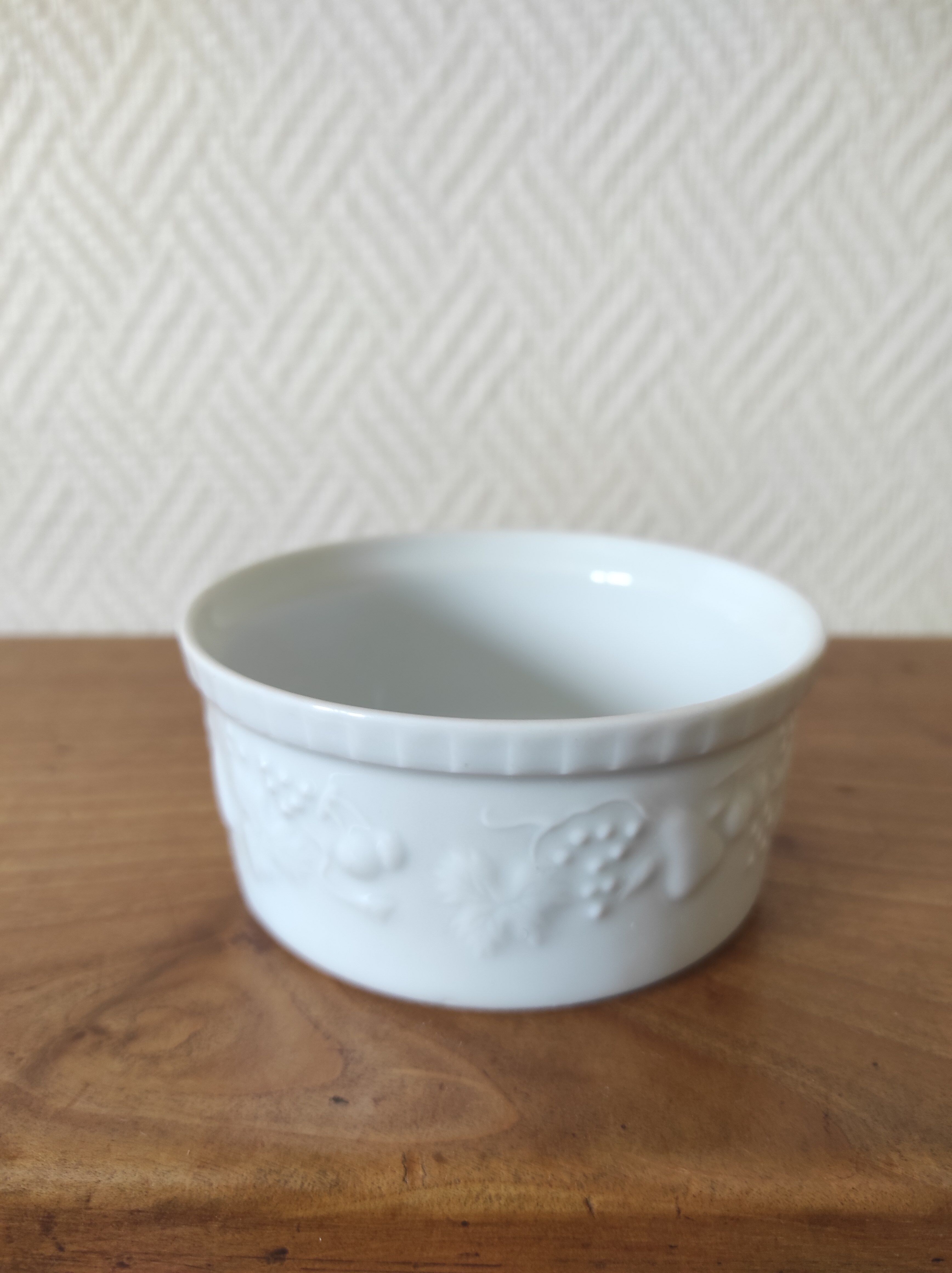 Porcelain ramekin series 'Wild Ivy' Philippe Deshoulieres