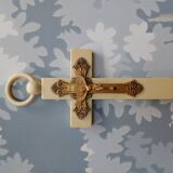 Old cradle cross