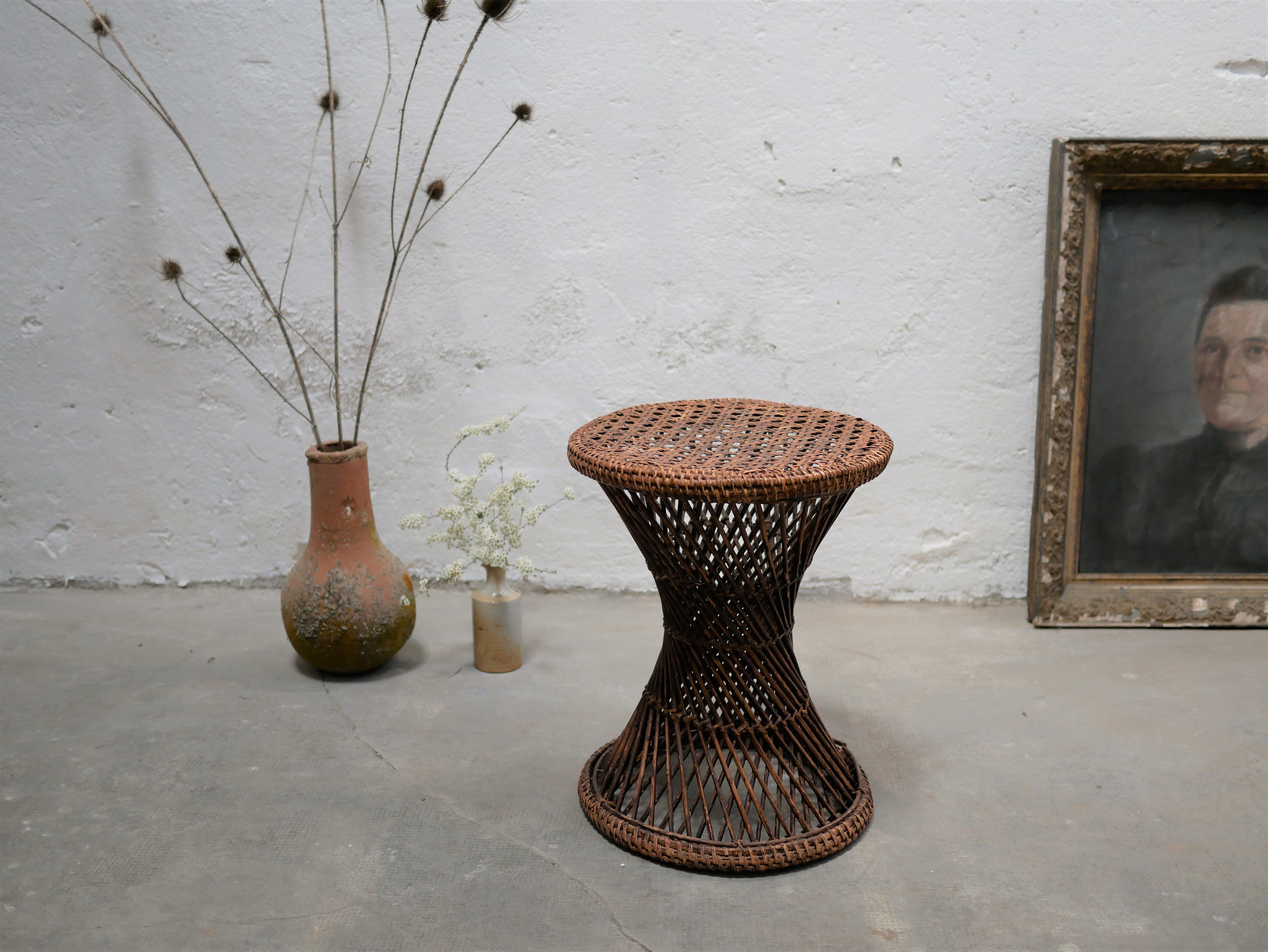 Table d'appoint diabolo vintage en rotin