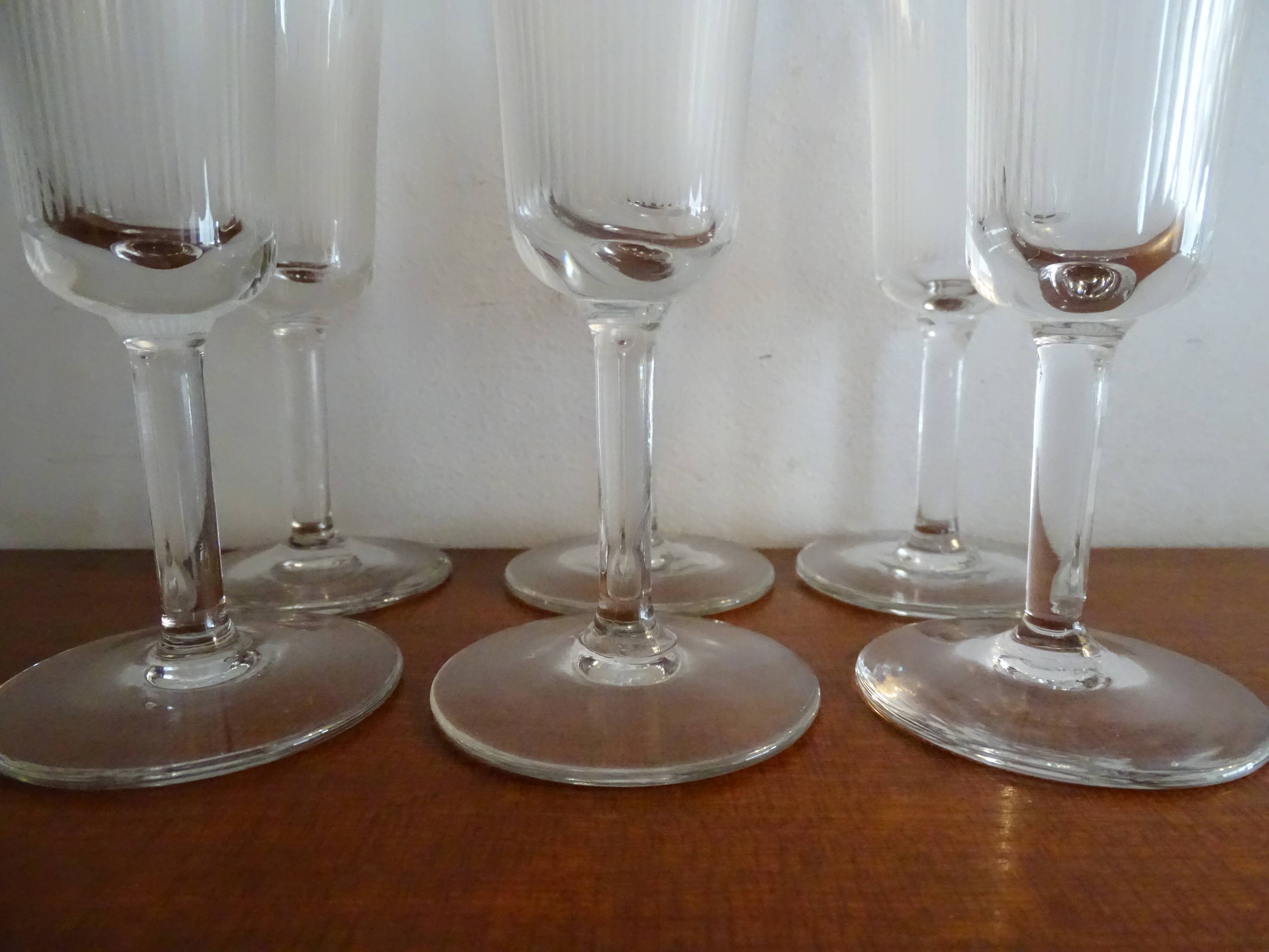 6 flutes champagne crystal cut art deco style