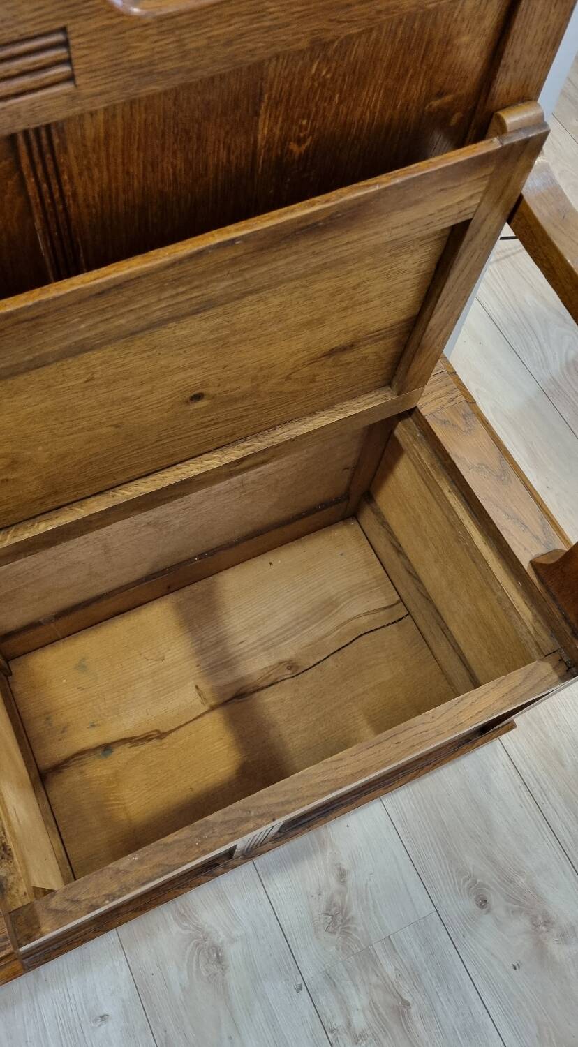 Oak storage bench