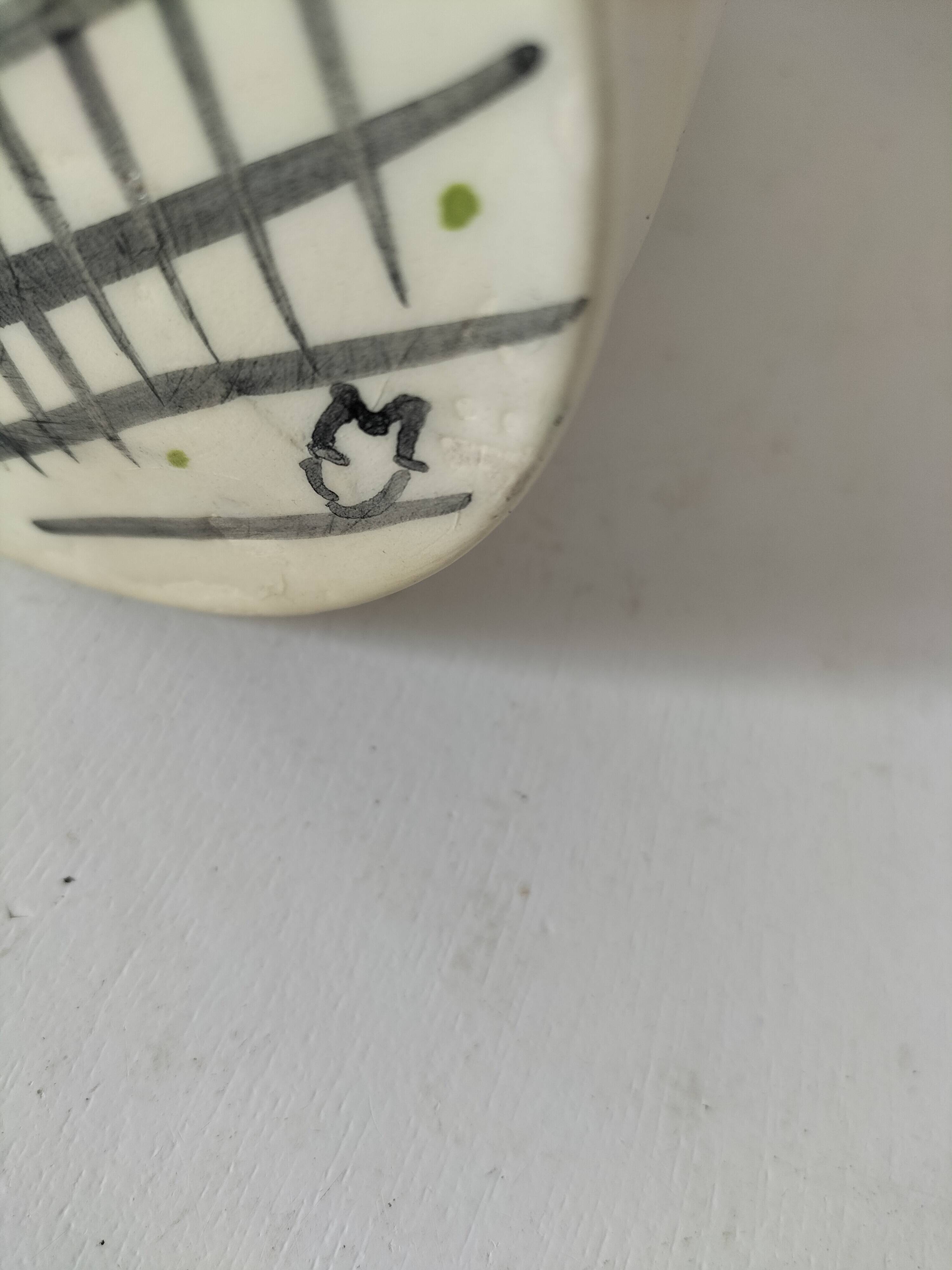 Duo de vases en céramique émaillée, décor pictural, signés MU