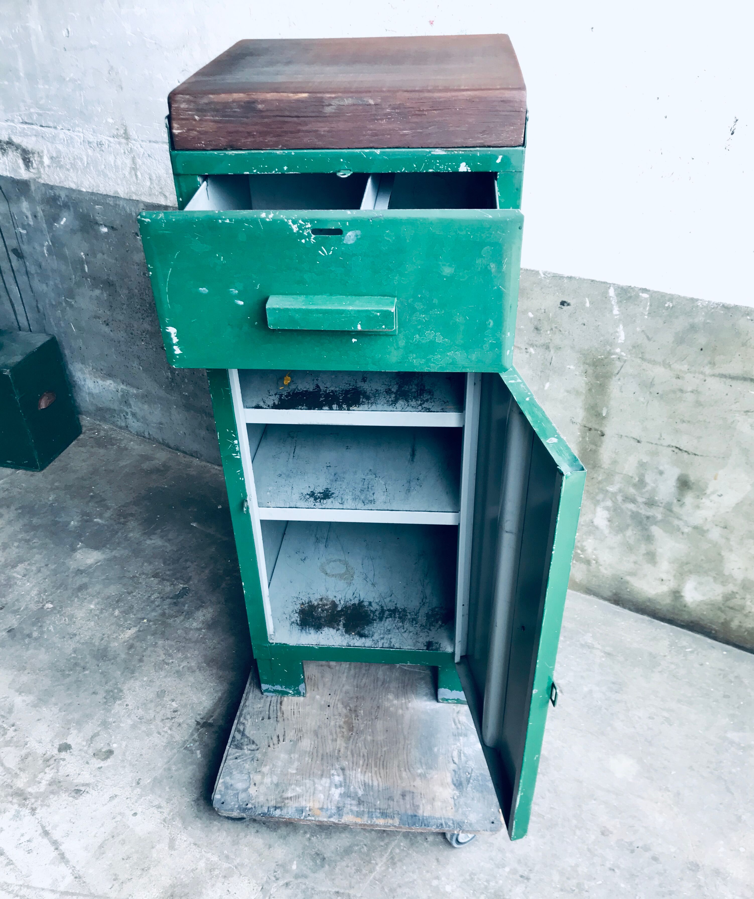 Meuble d'atelier vert