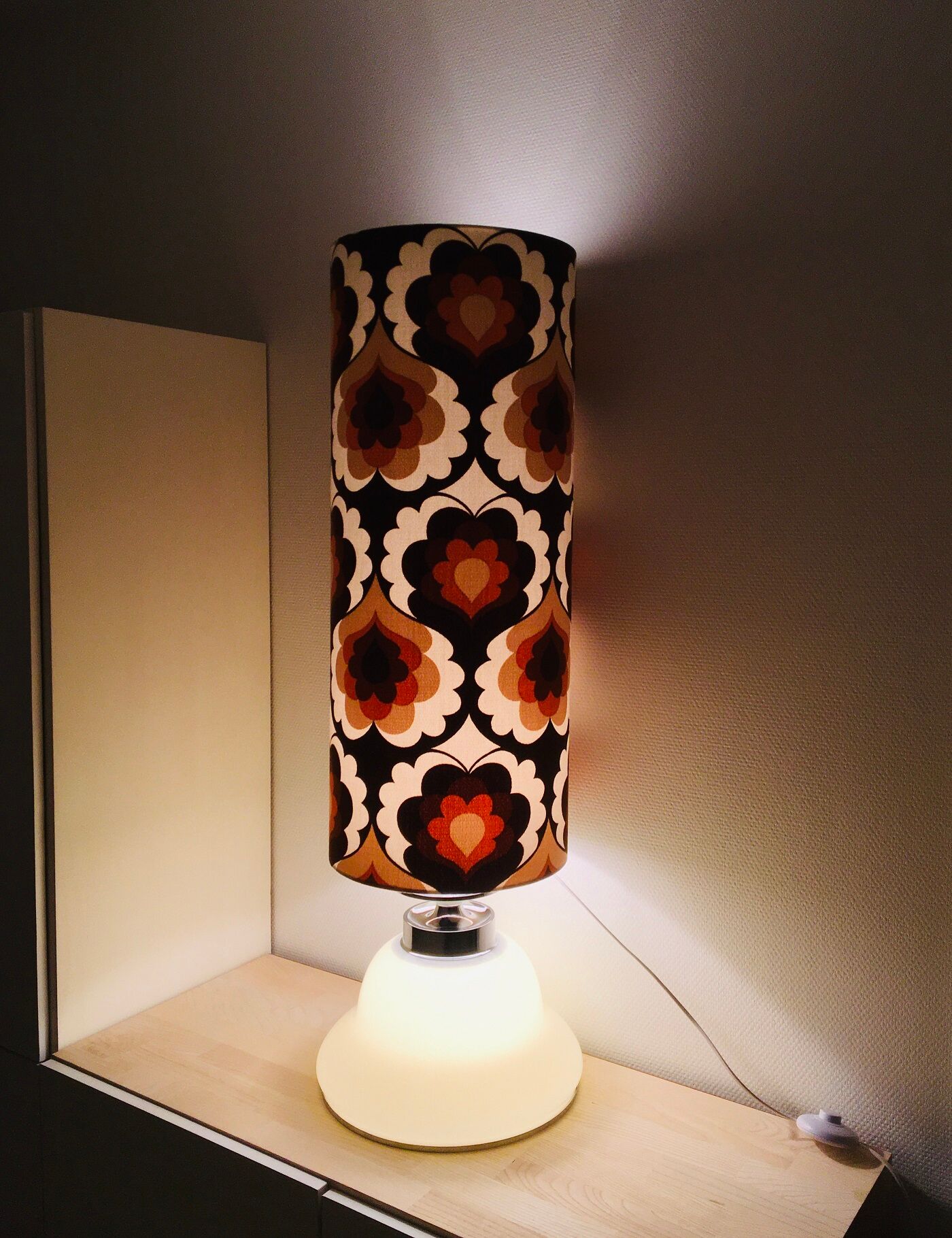 Opaline lamp Isis - vintage 70s