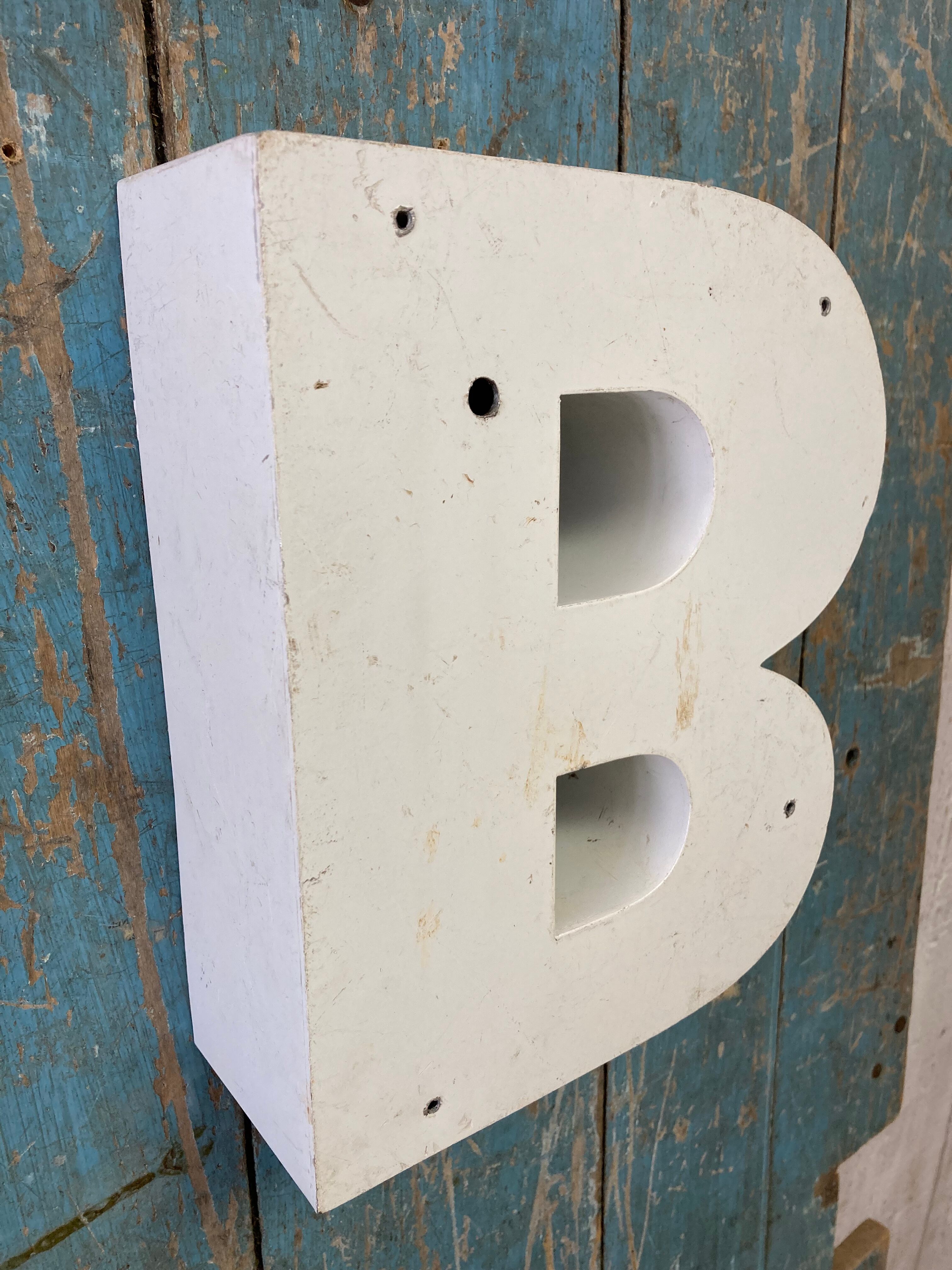 Sign Letter B