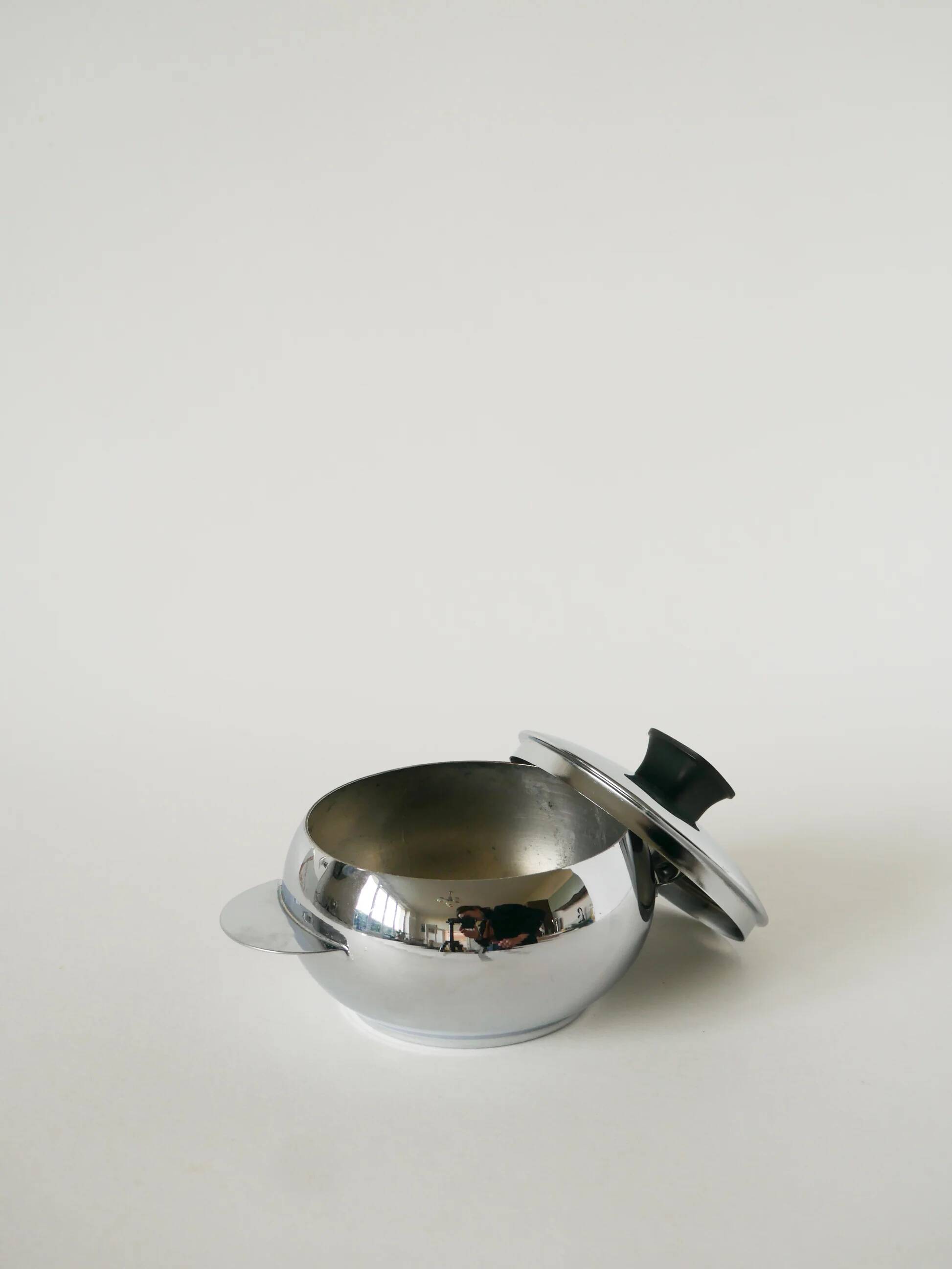 Petit sucrier en inox, poignée carrée, 1970
