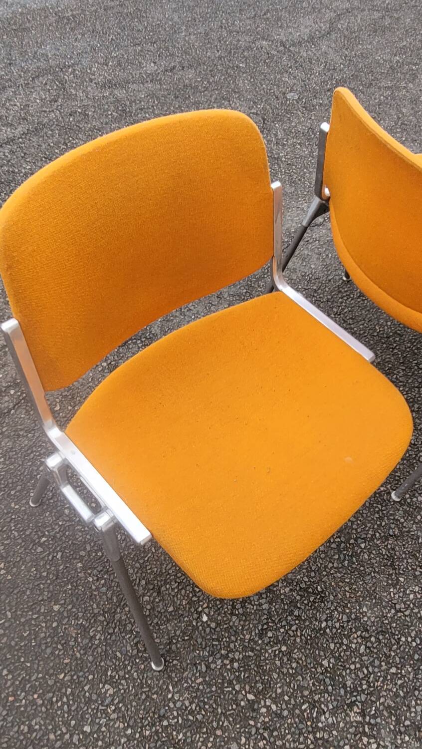 Series of 4 DSC chairs by Giancarlo Piretti for Anomina Castelli design
