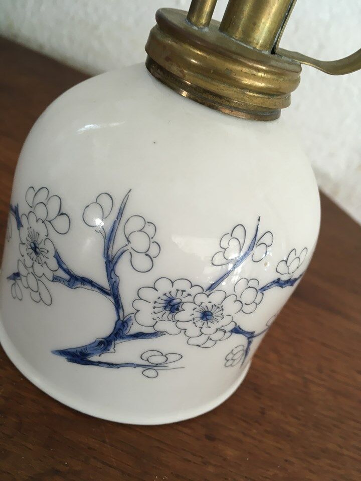 Porcelain plant spray