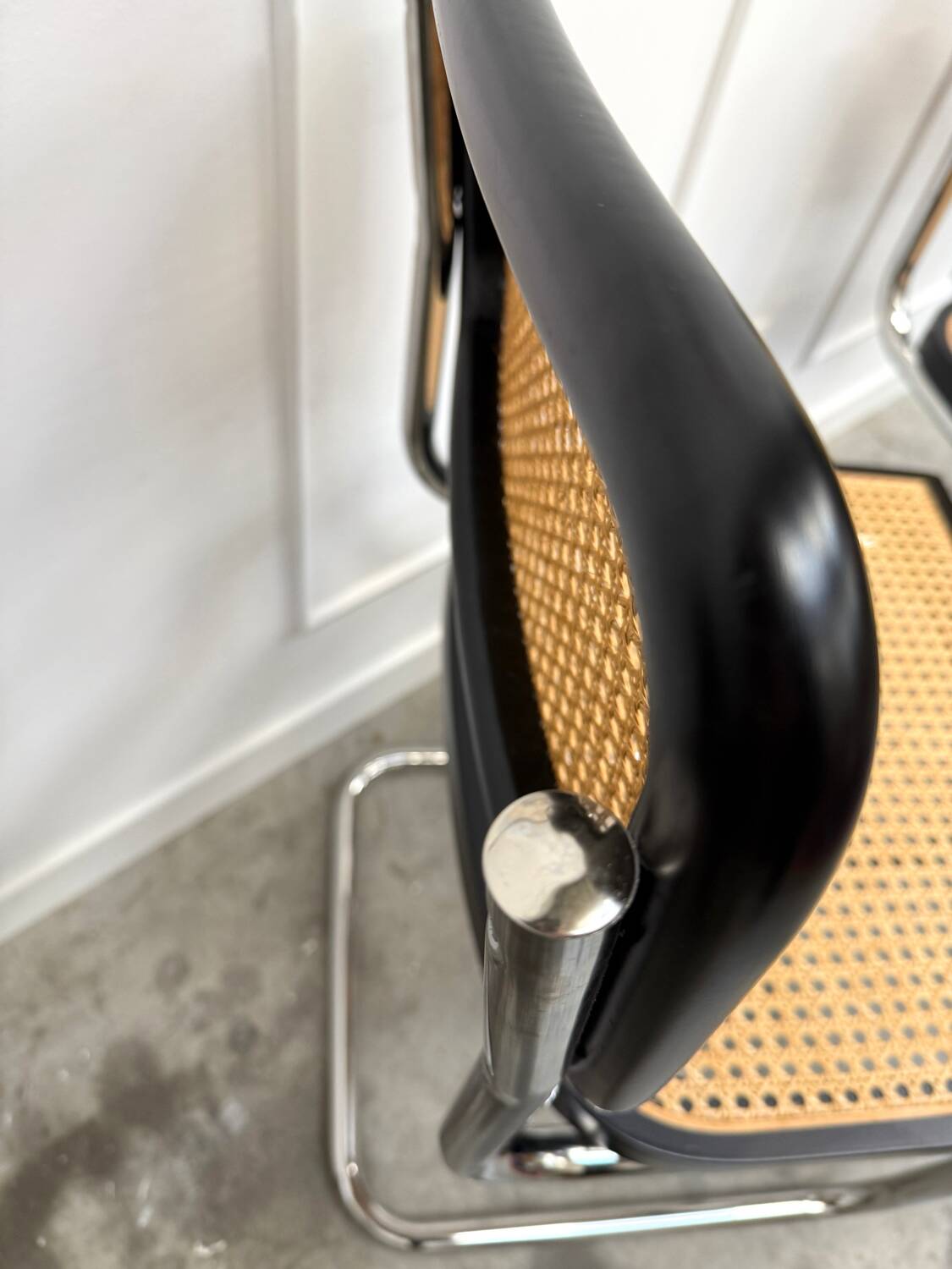 Paire de chaises B32 noires