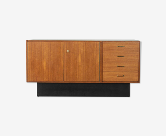 Enfilade des années 1960, omnia