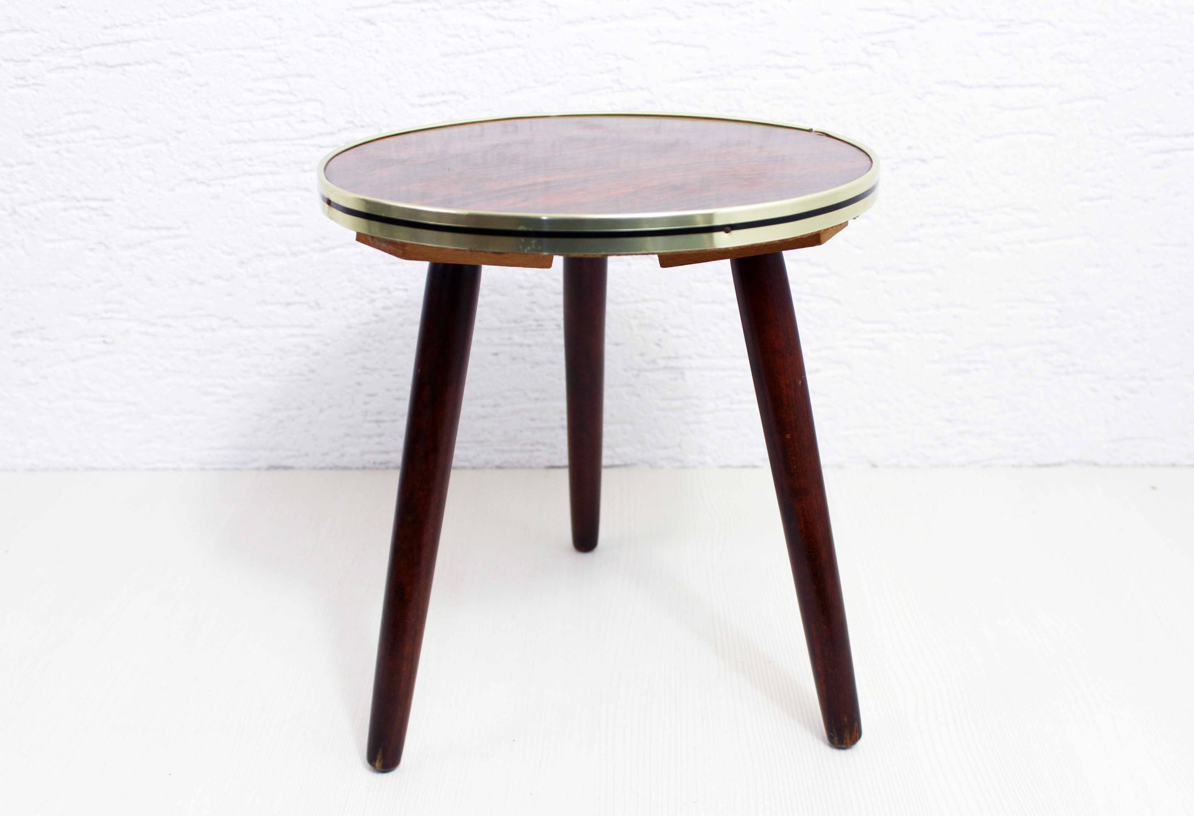 Round formica plant stand pedestal