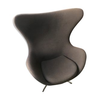 Egg swivel armchair by Arne Jacobsen for Fritz Hansen